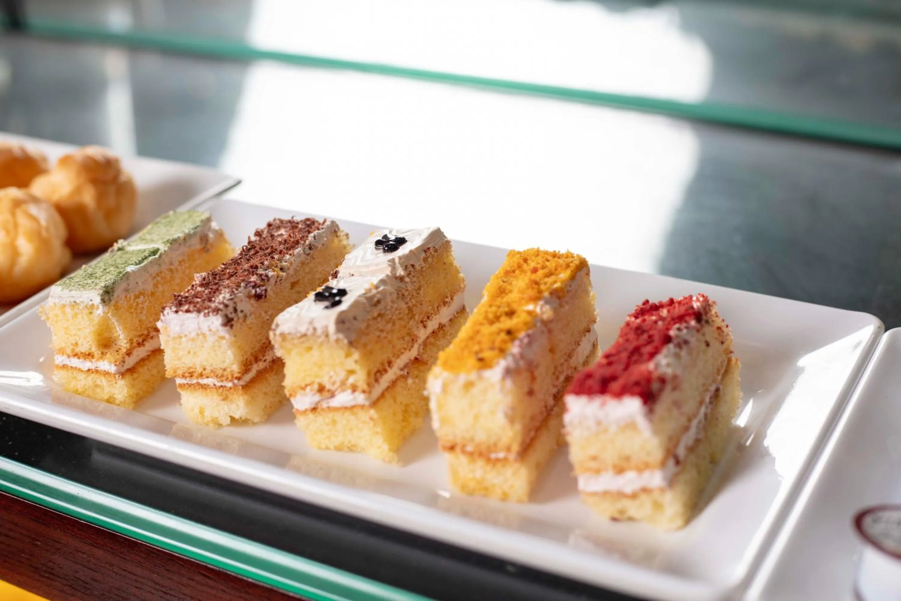 Food and drinks in Phoenix Palace Hotel Hanoi