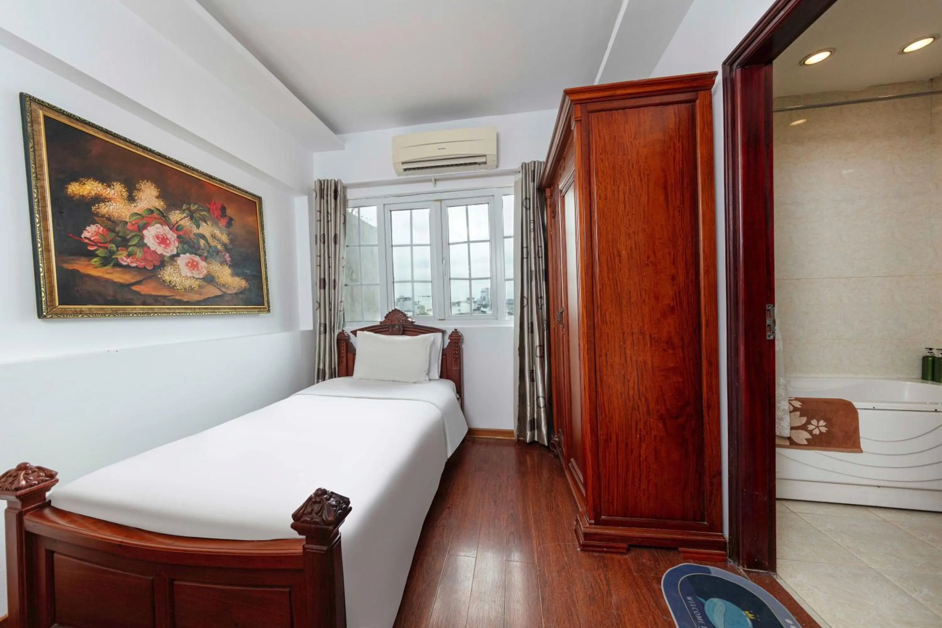 Bed in Phoenix Palace Hotel Hanoi