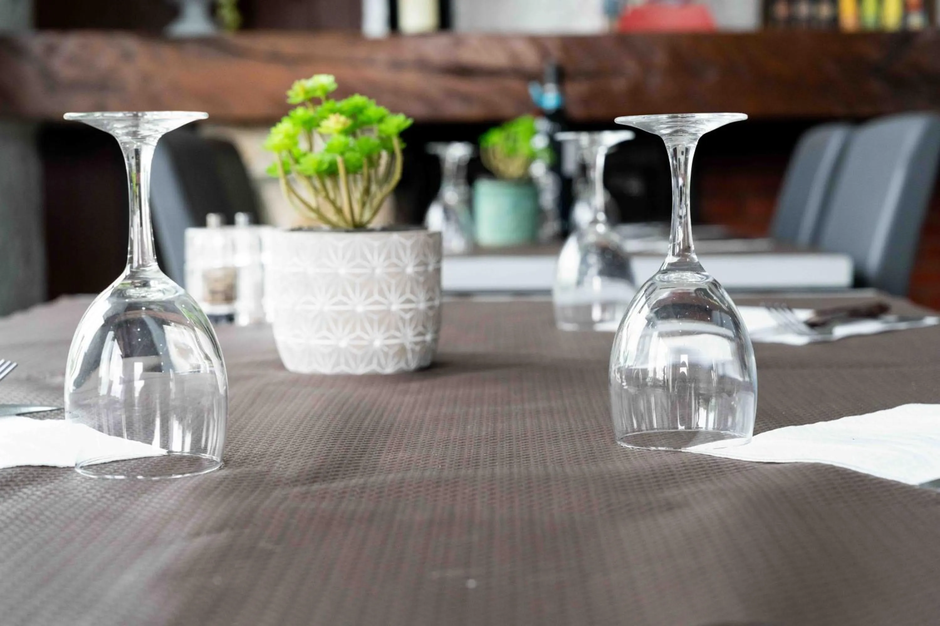 Restaurant/places to eat in Logis Hôtel La crémaillère