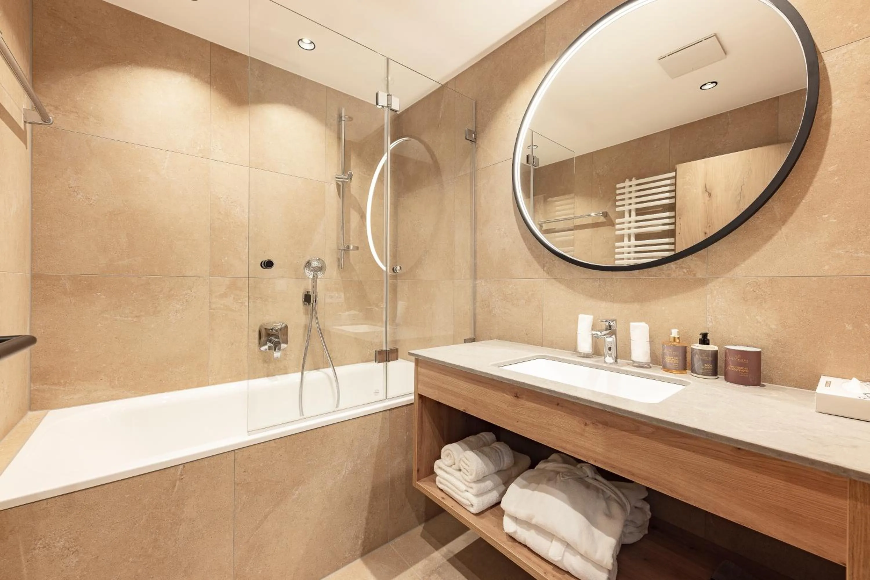 Bathroom in Aktiv & Vitalhotel Bergcristall