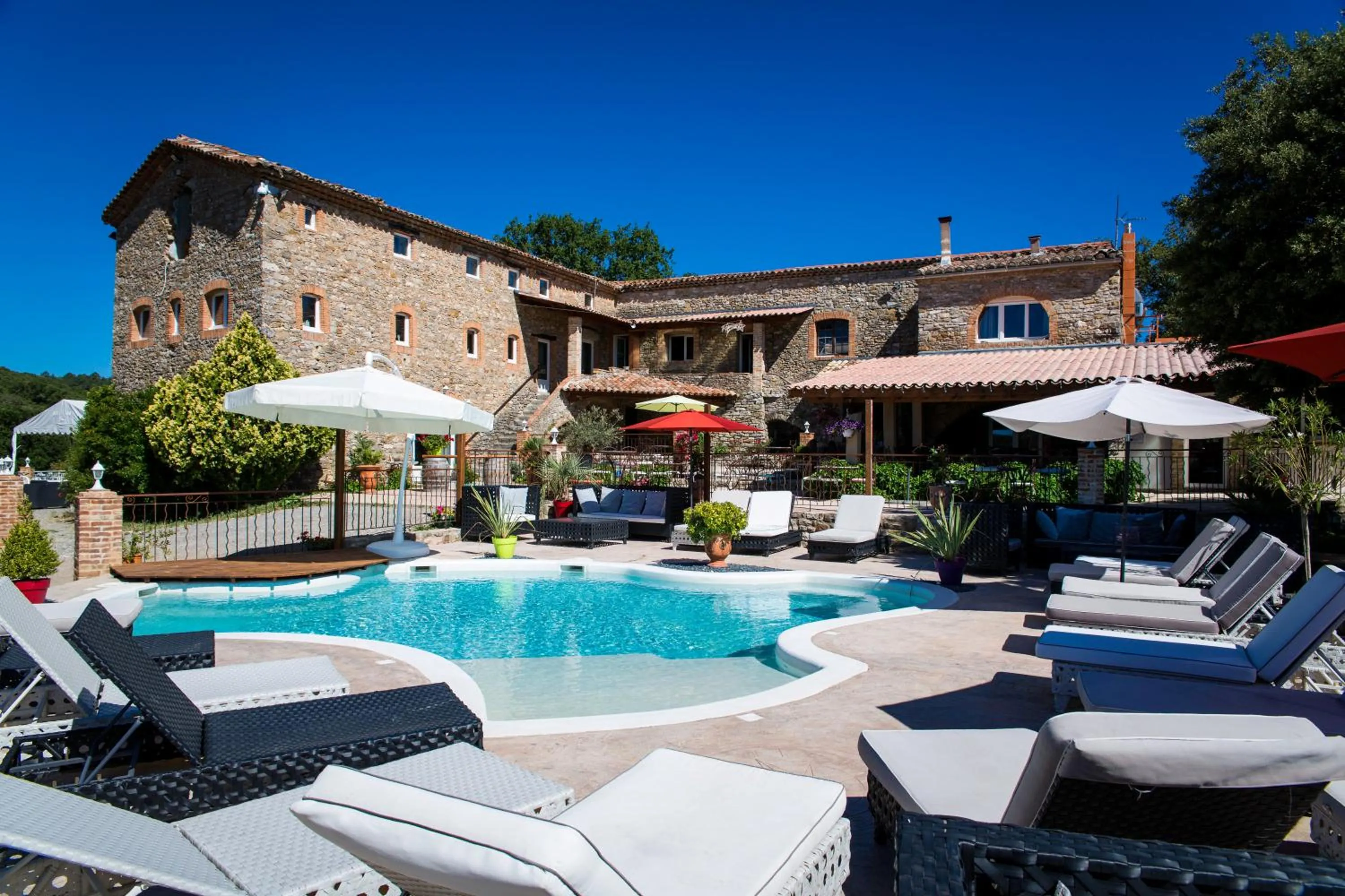 Property building in Domaine du Serre d'Avène