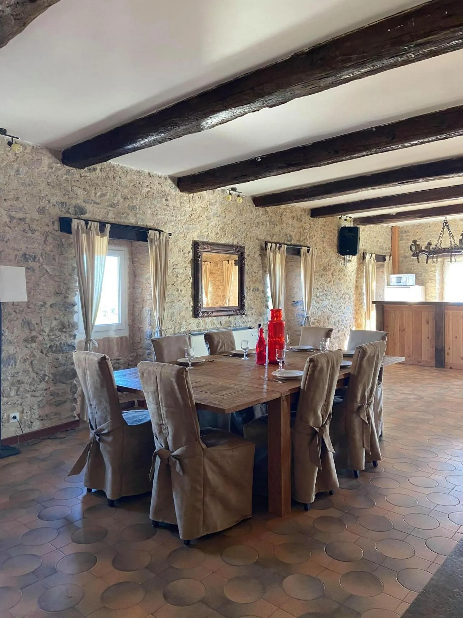 Business facilities in Domaine du Serre d'Avène