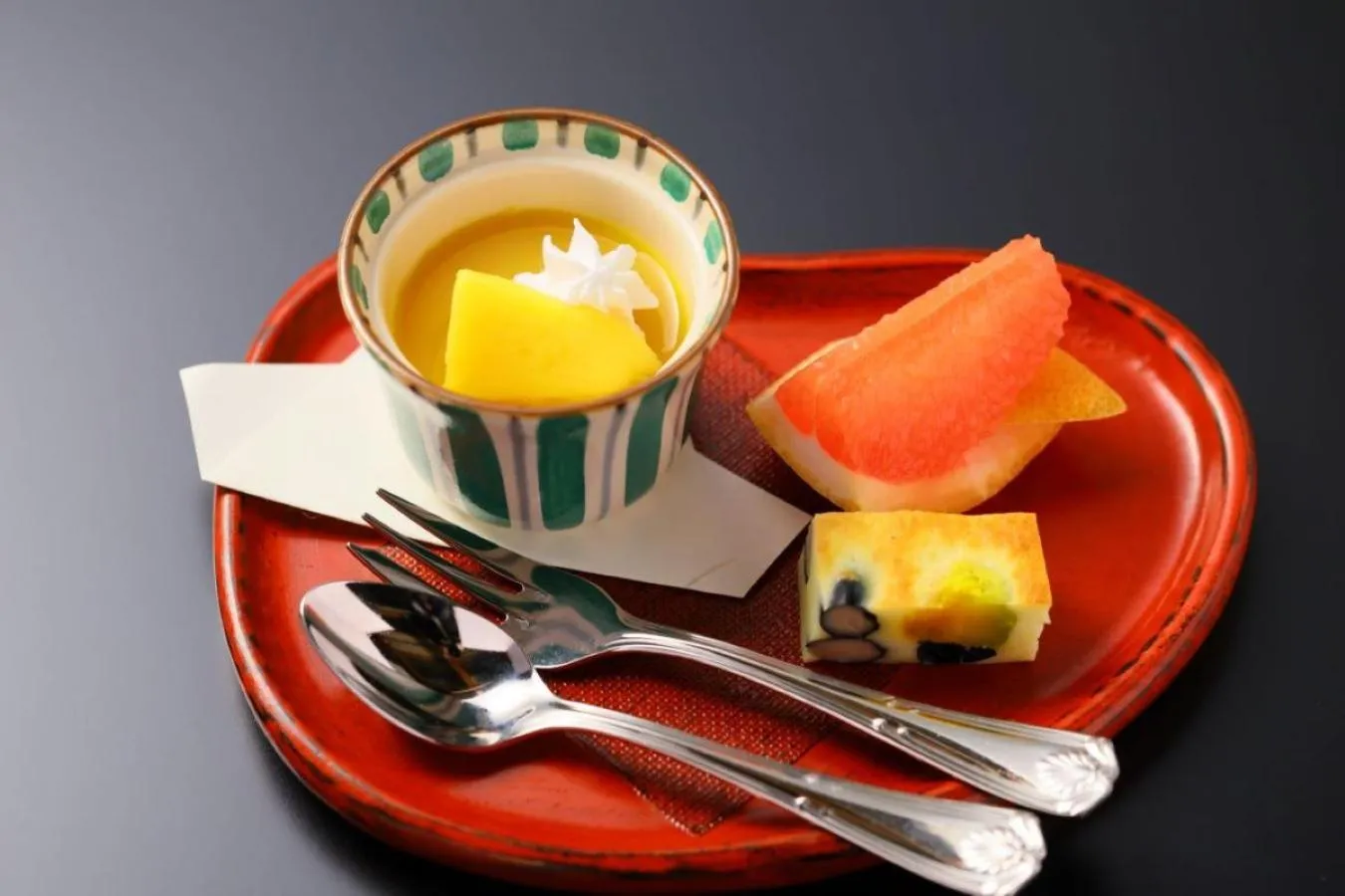 Meals in Yukairo Kikuya