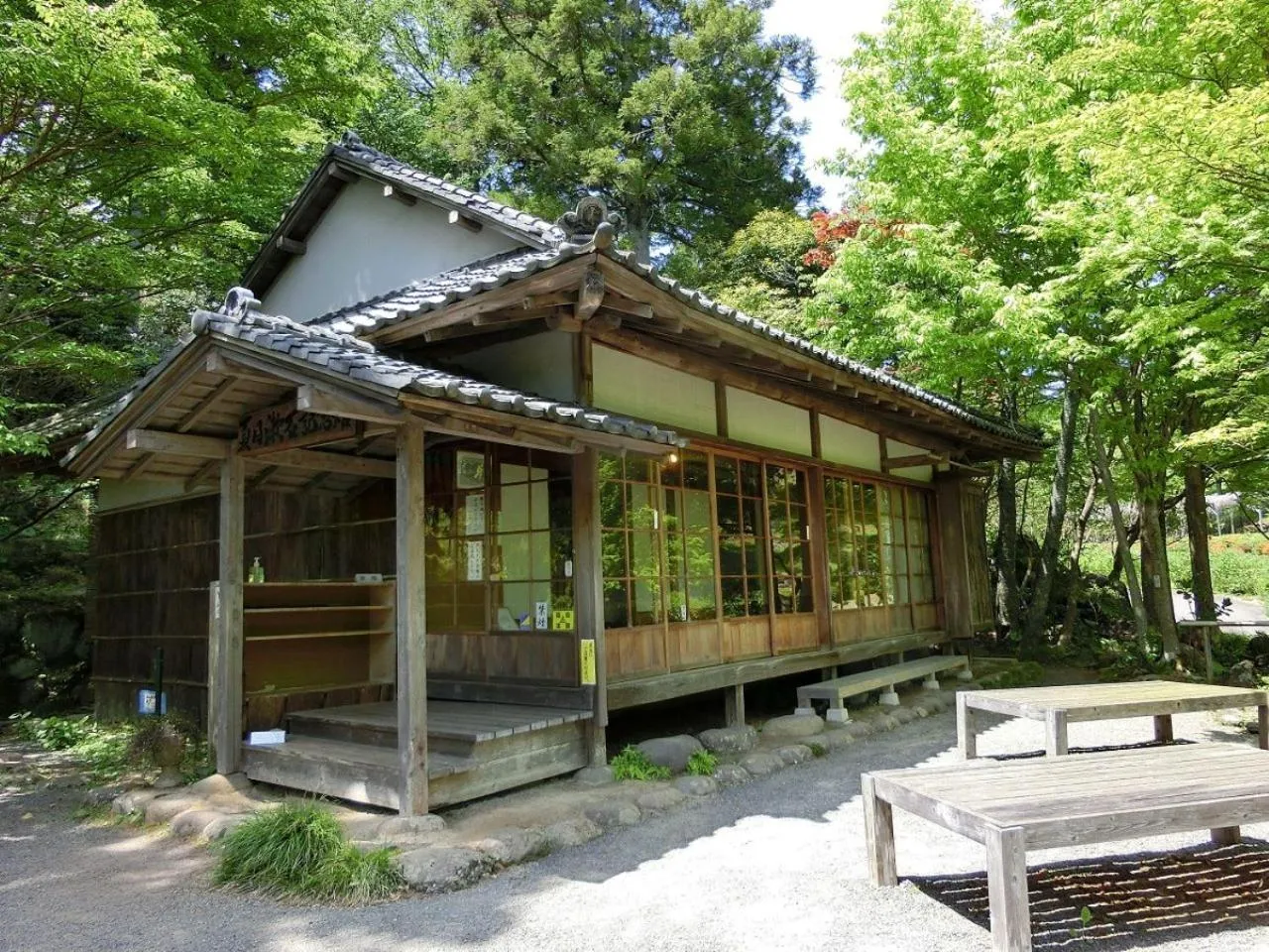 Nearby landmark in Yukairo Kikuya