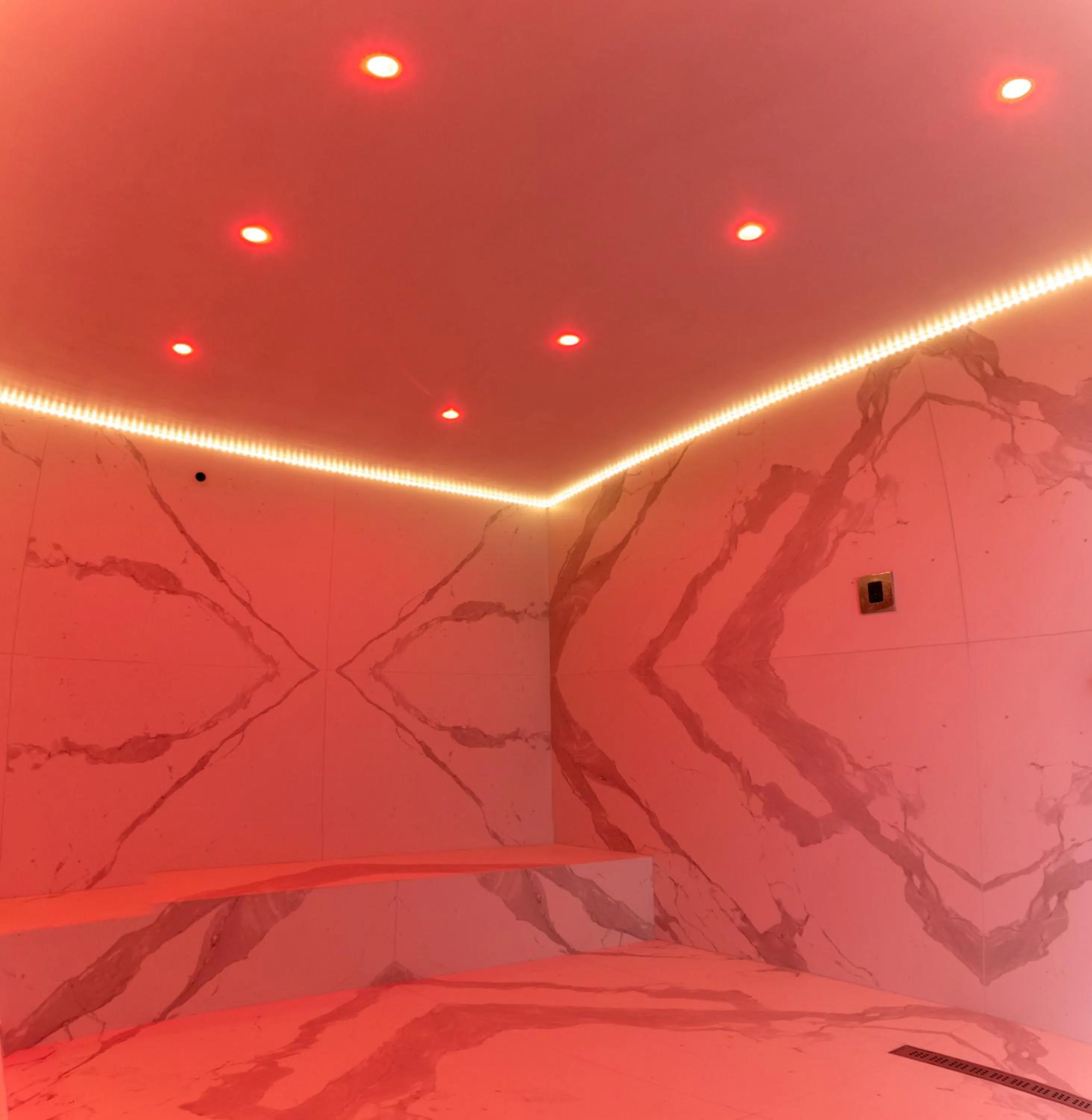 Spa and wellness centre/facilities in Hotel & Wellness Stella Delle Langhe