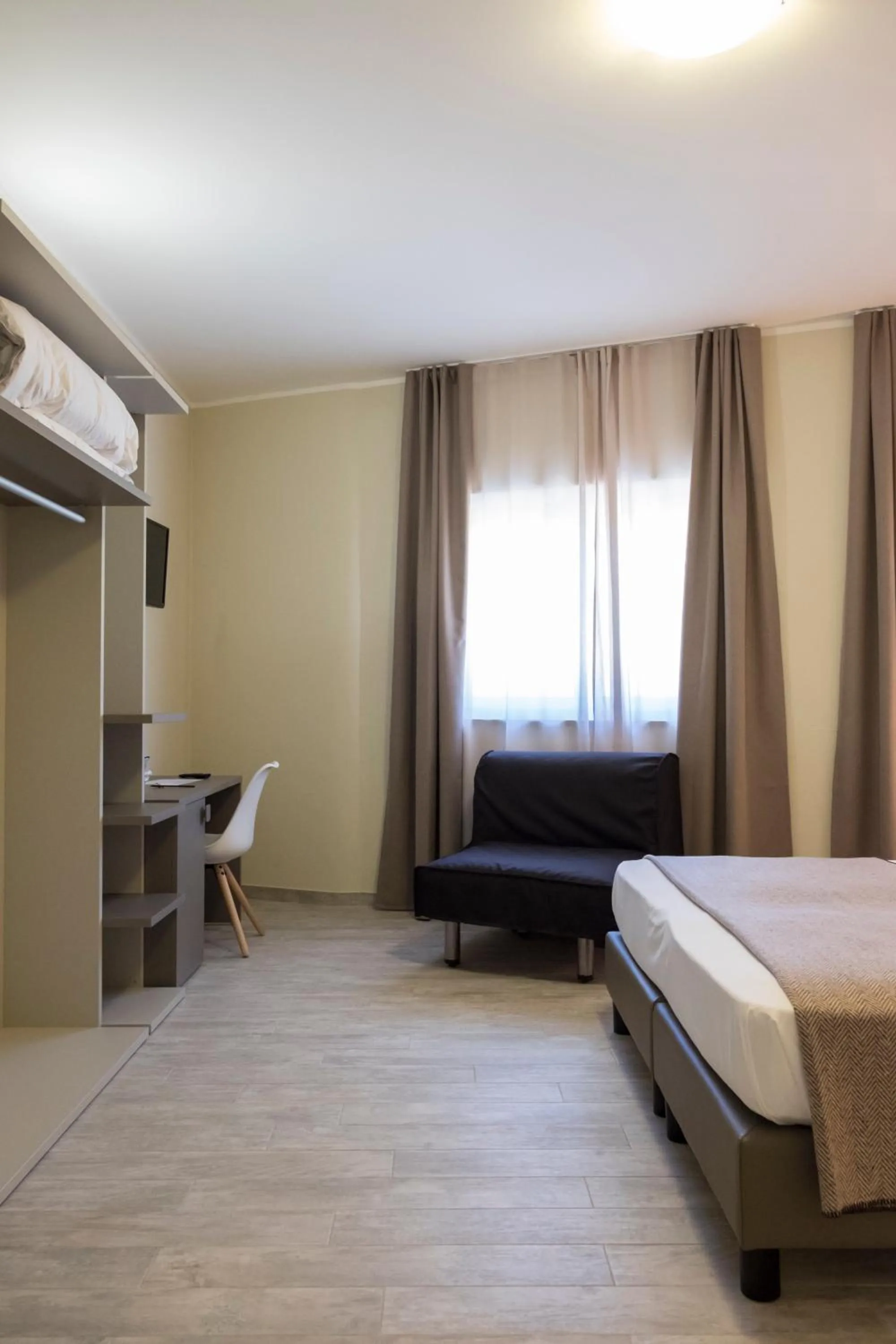 TV and multimedia, Bed in Hotel & Wellness Stella Delle Langhe