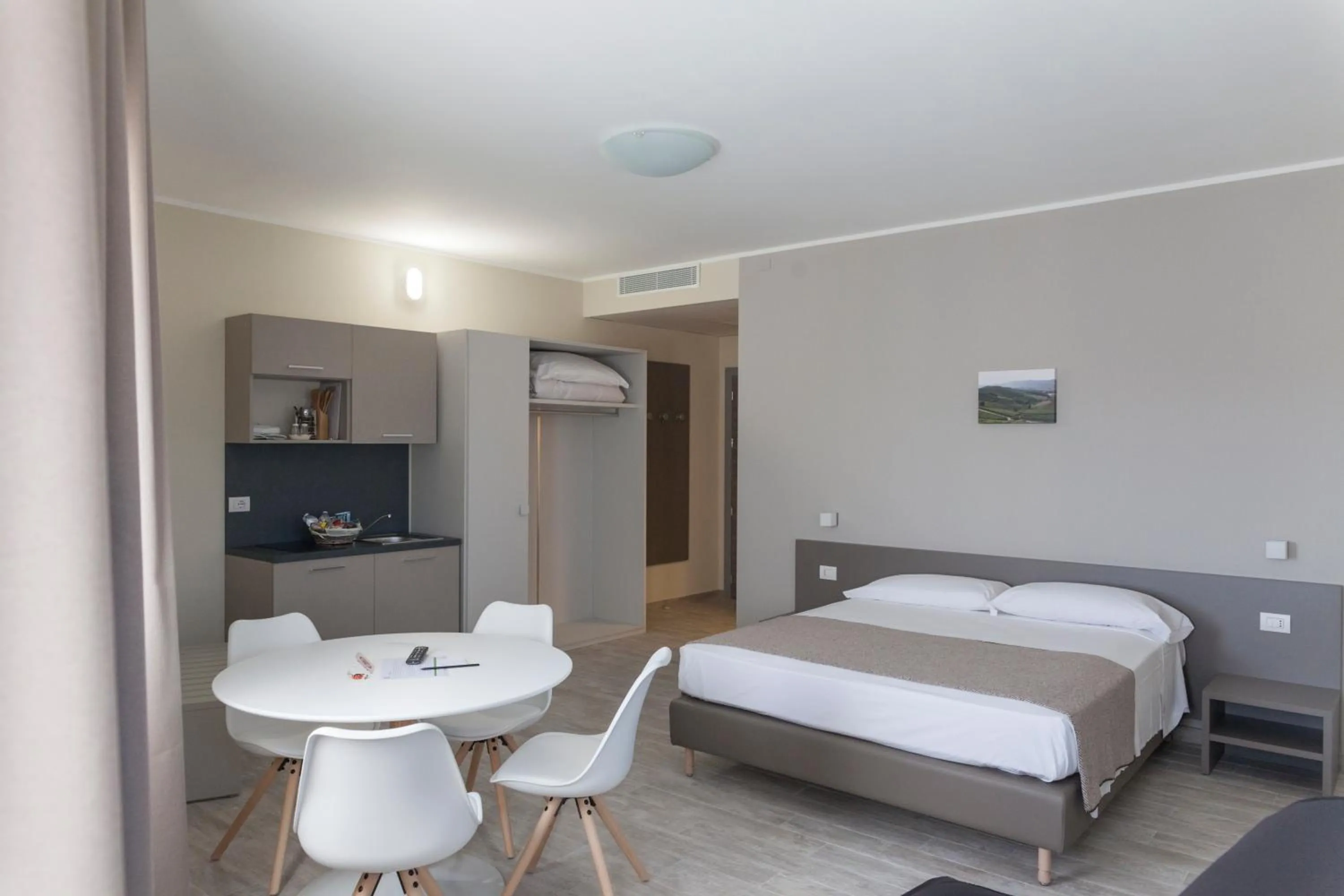 Bedroom, Bed in Hotel & Wellness Stella Delle Langhe