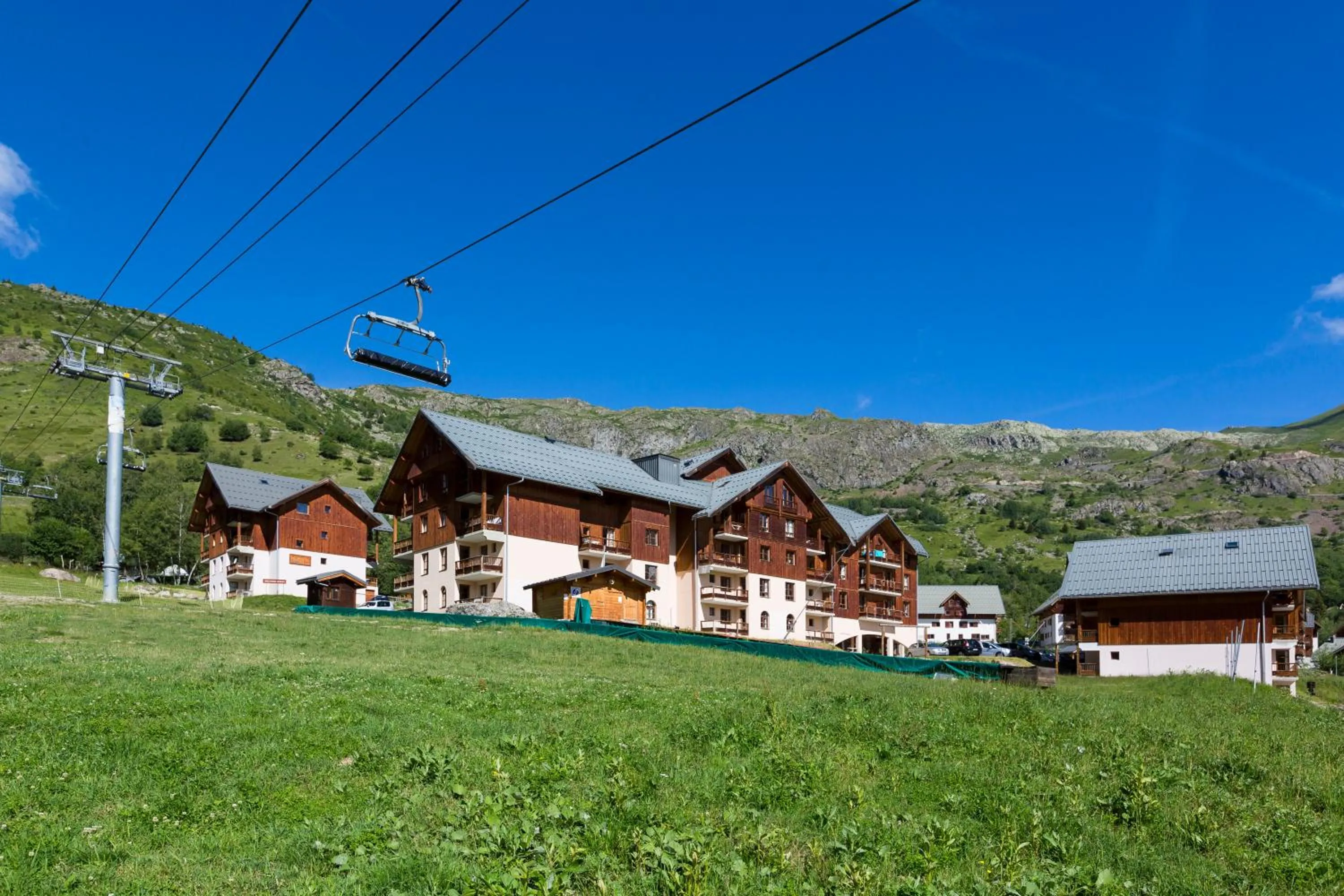 Property building in Résidence Odalys L'Orée des Pistes