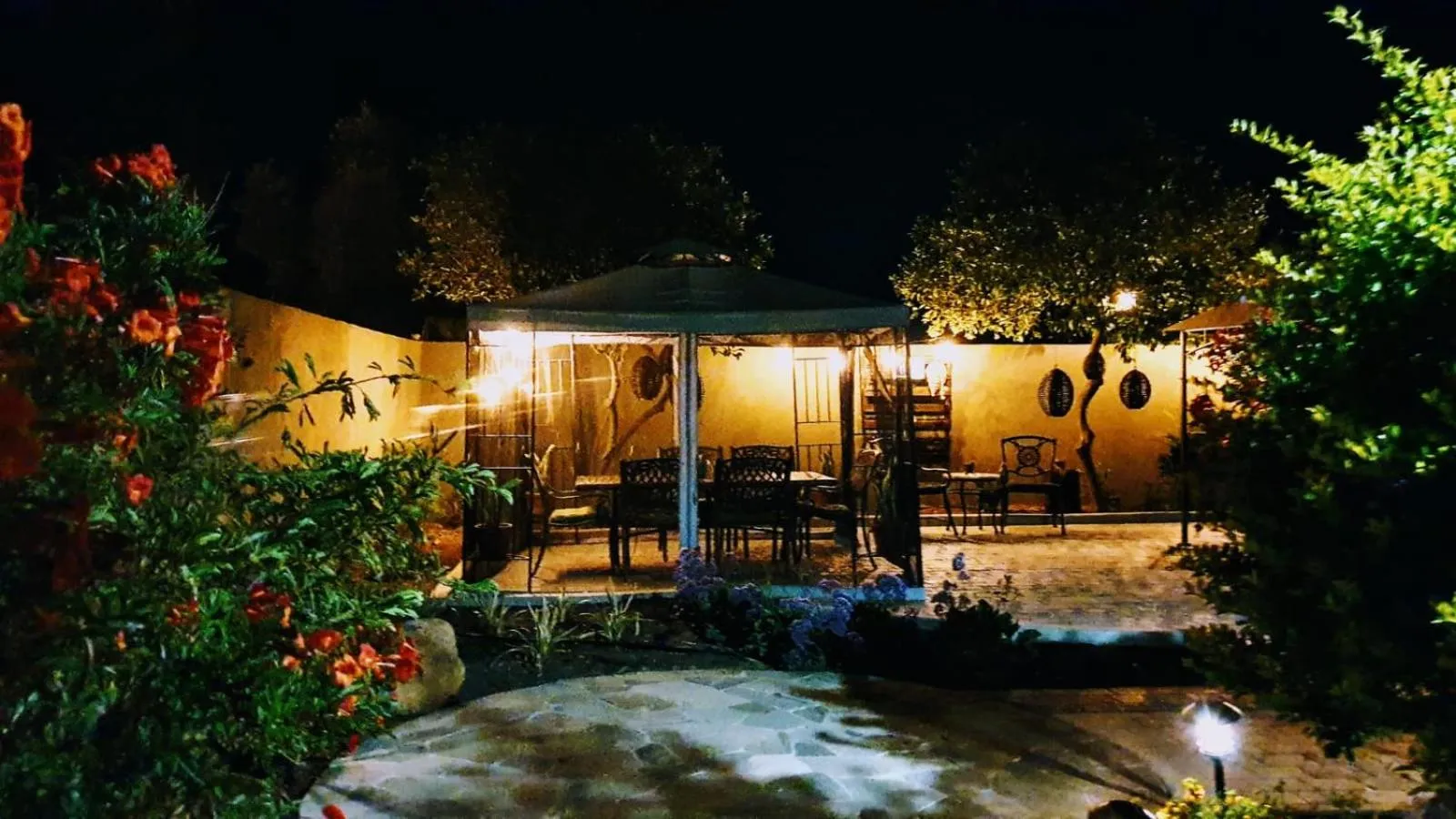 Property building in Casa Emiliana