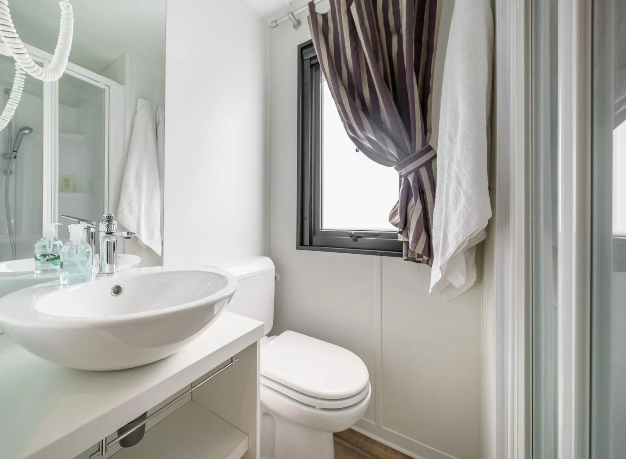 Bathroom in hu Park Albatros village