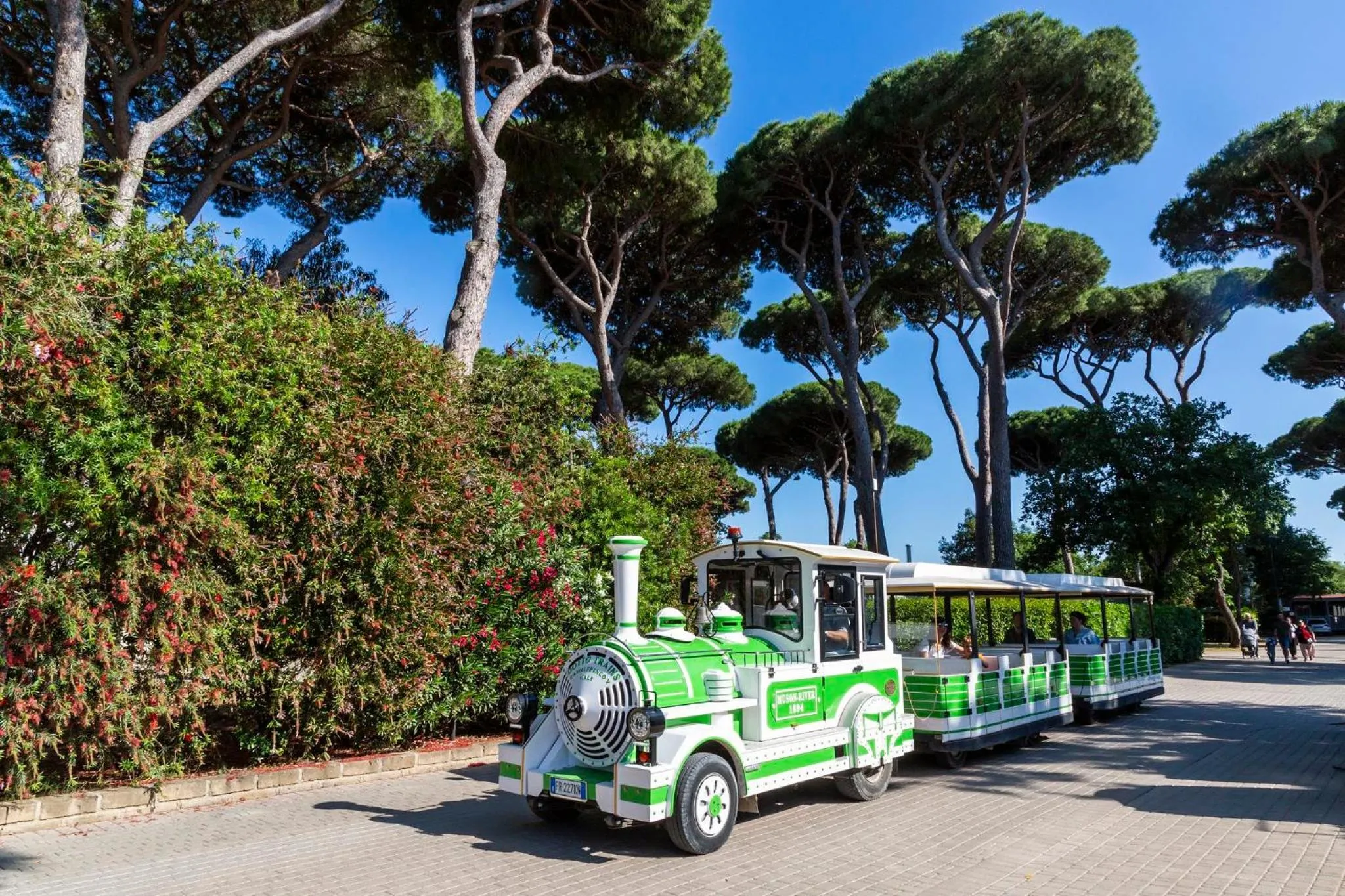 Area and facilities in hu Park Albatros village