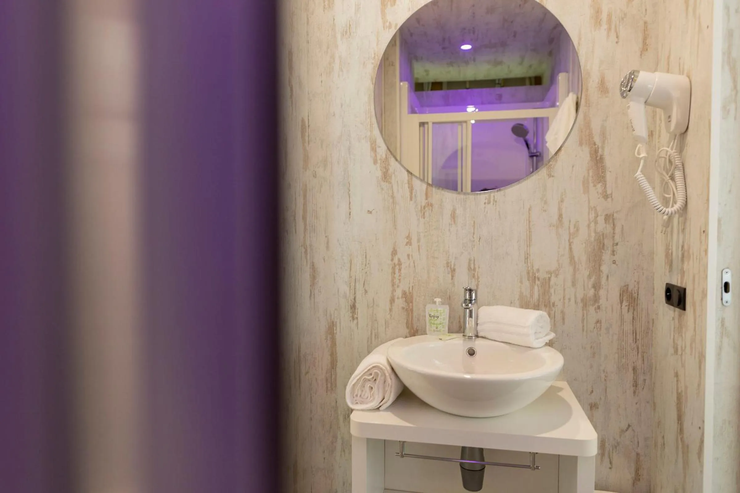 Bathroom in hu Park Albatros village