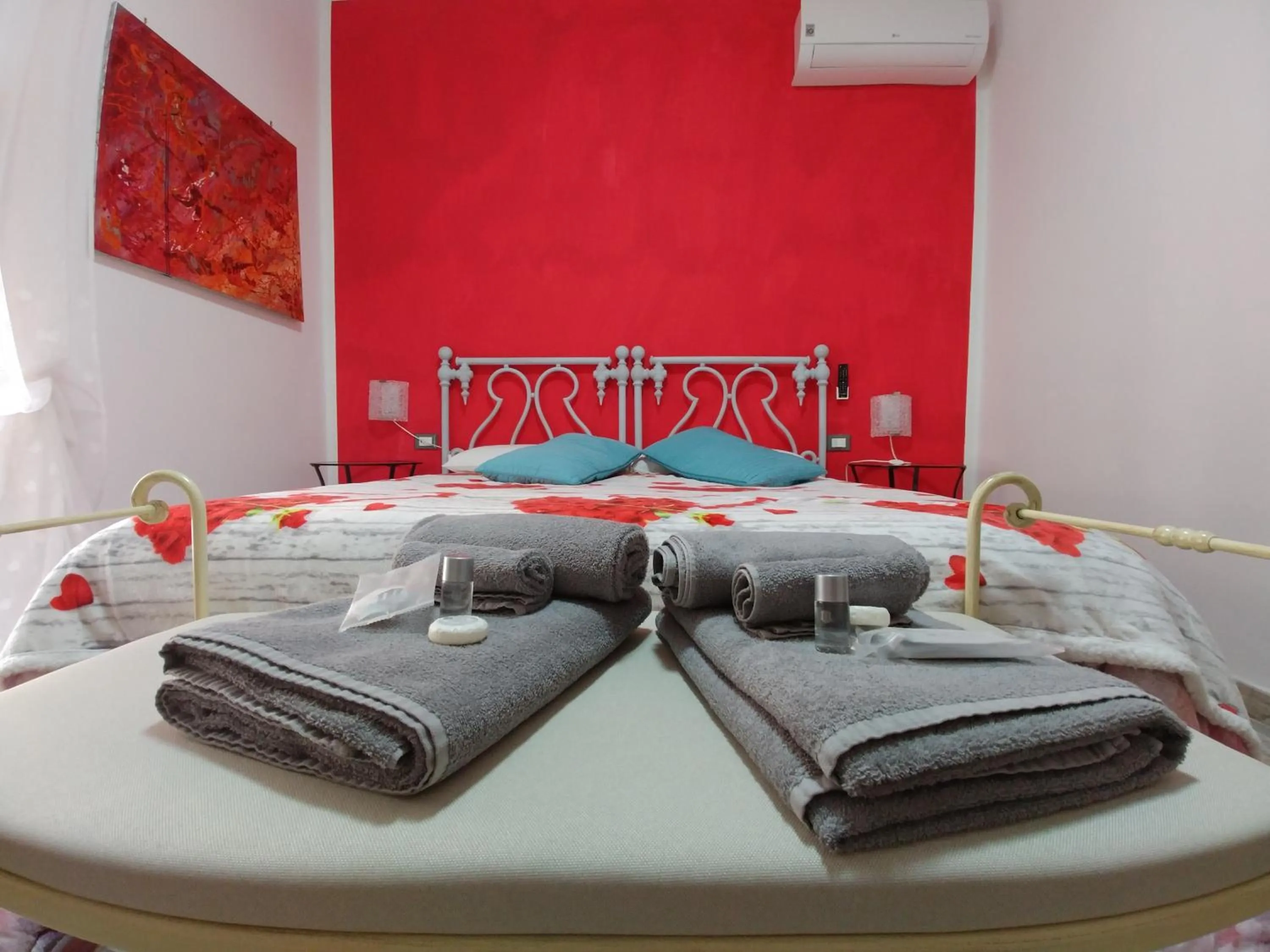 Bedroom, Bed in Alle vecchie mura