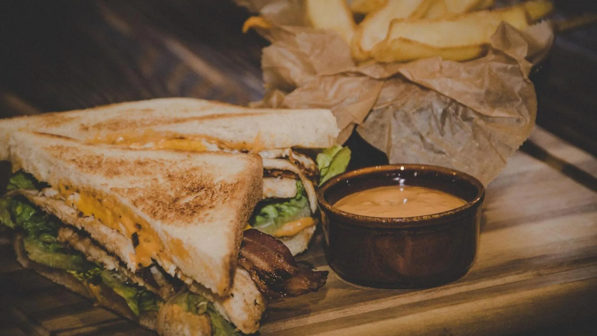 Lunch in Cafe-Restaurant LEO