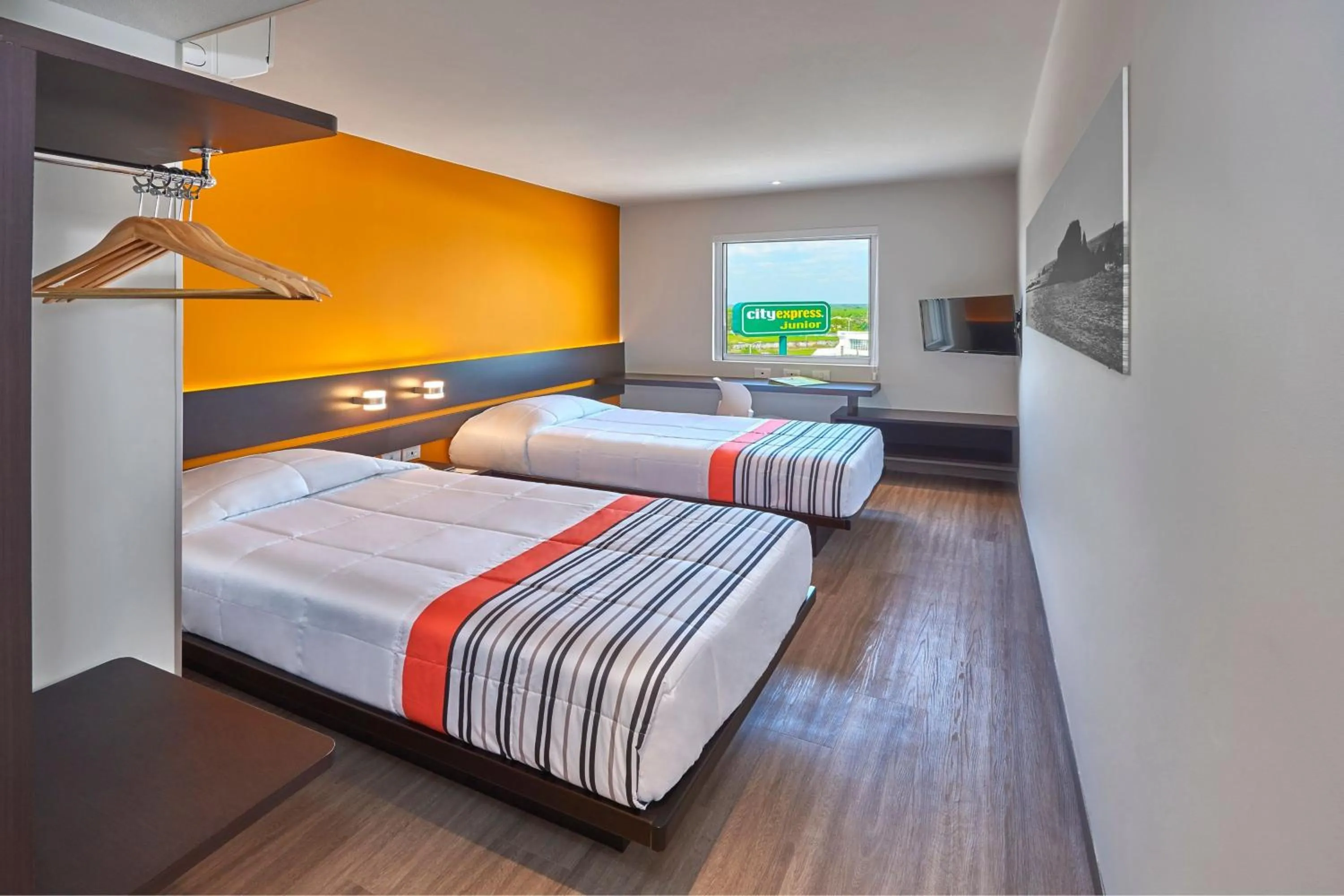 Photo of the whole room, Bed in City Express Junior by Marriott Tuxtepec