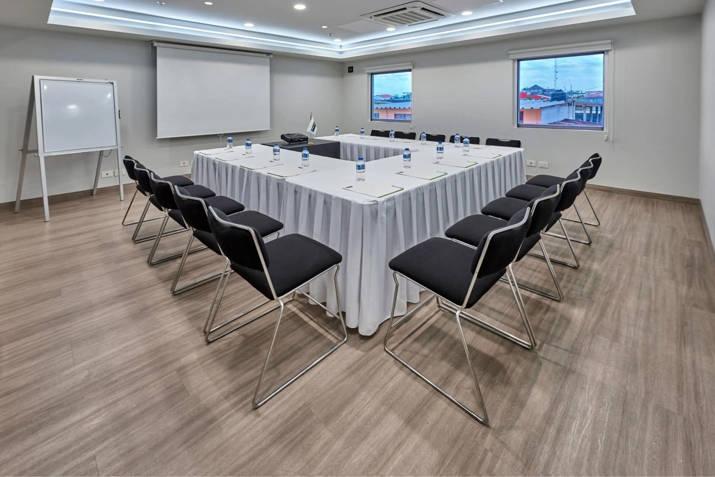 Meeting/conference room in City Express Junior by Marriott Tuxtepec