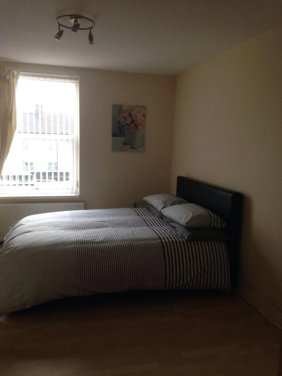 Bed in MARLEY MANSIONS APARTMENT - Clarendon