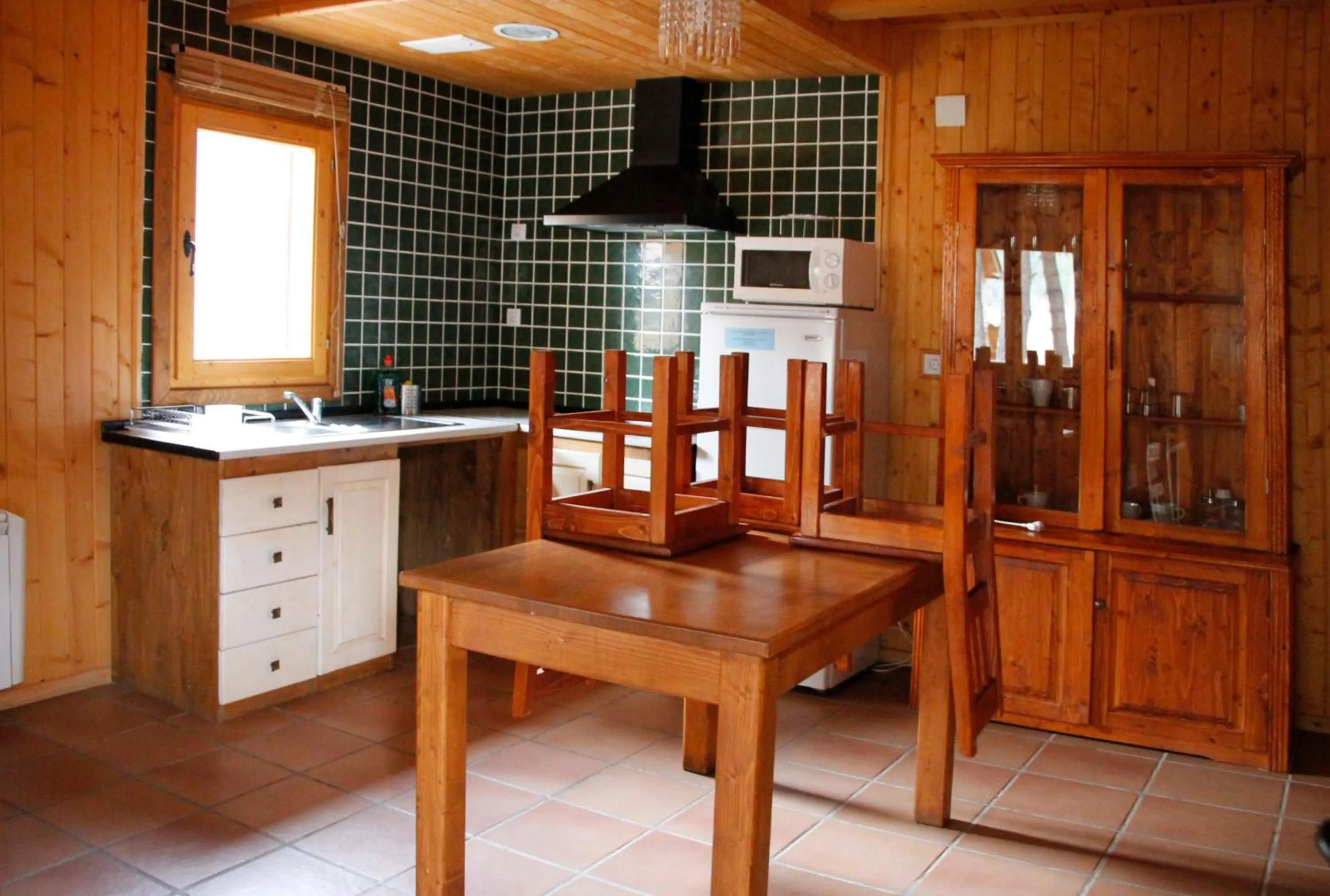 Kitchen or kitchenette in Xalet De Prades