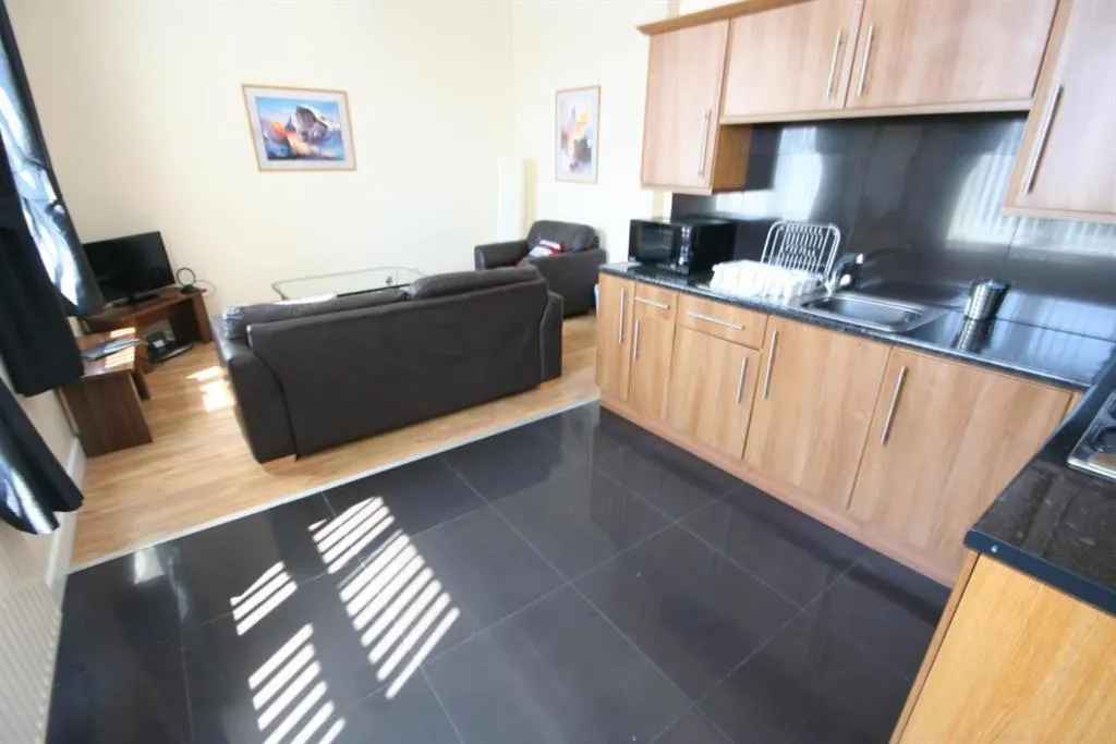 MARLEY MANSIONs APARTMENTS - KING ST REF : 10/3