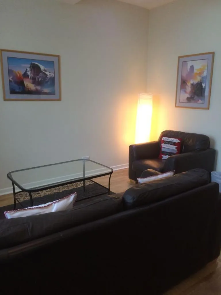 MARLEY MANSIONs APARTMENTS - KING ST REF : 10/3