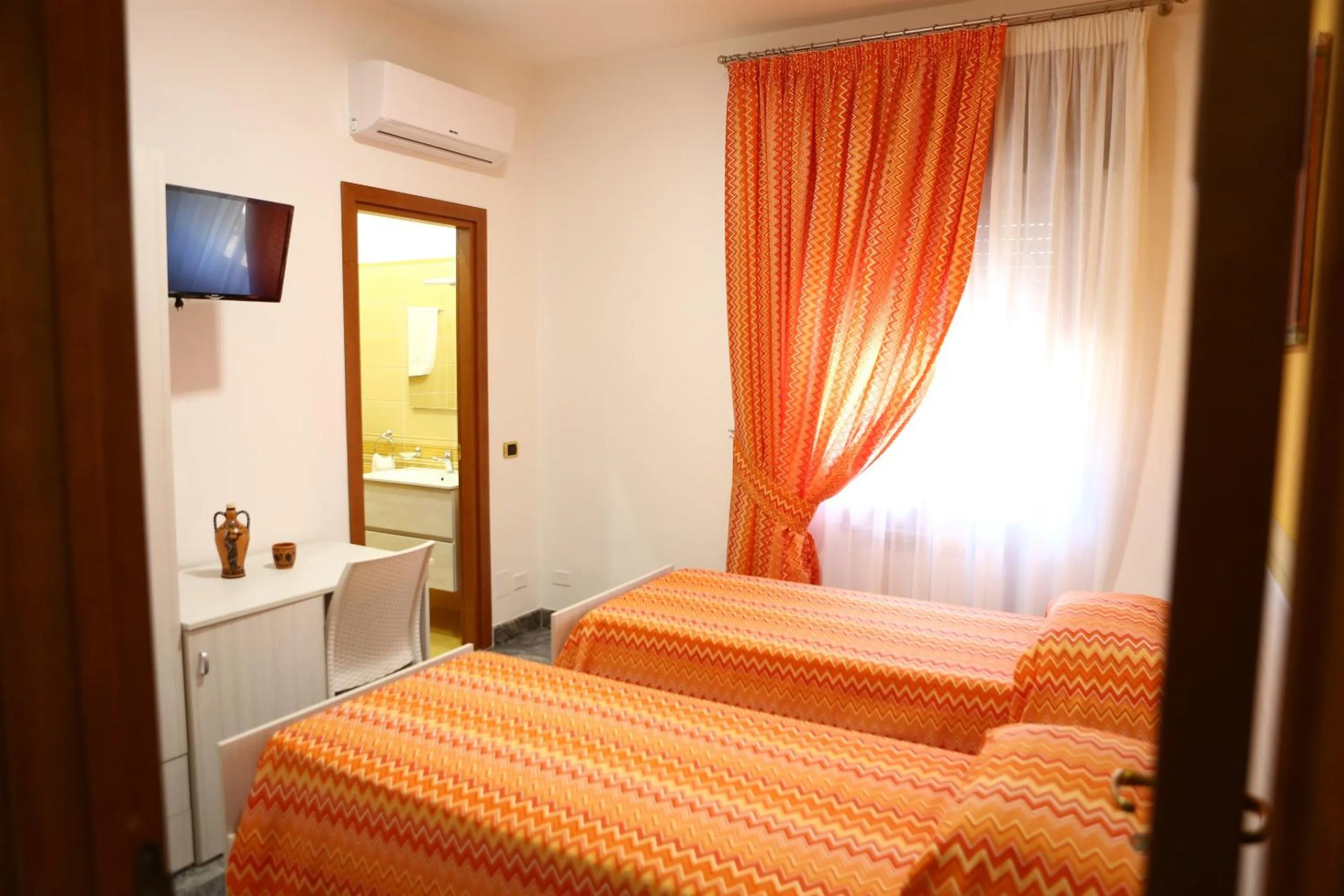 Photo of the whole room, Bed in B&B Cornelia