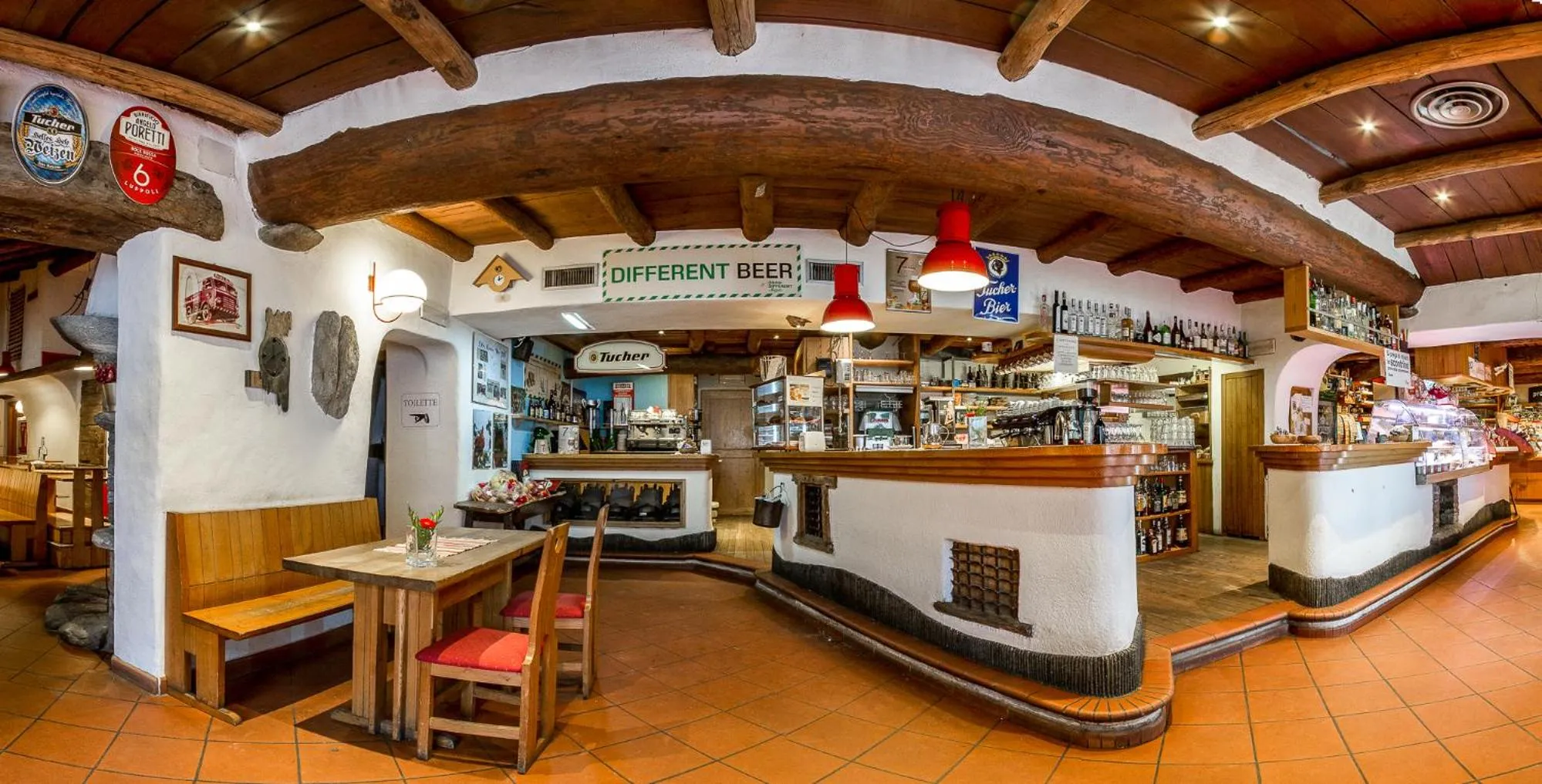 Lounge or bar in La Brace