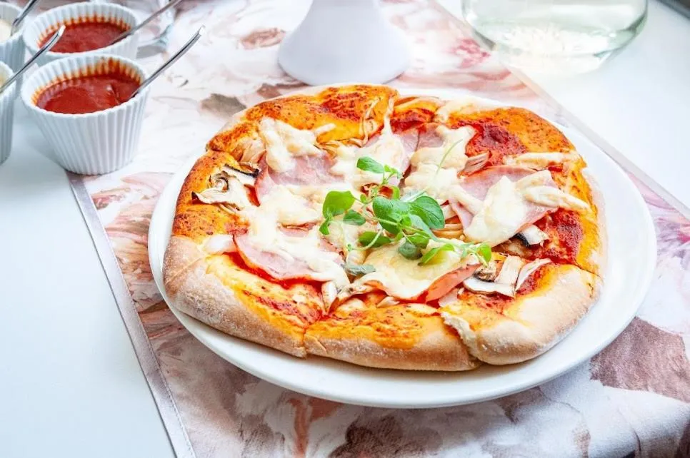 Restaurant/places to eat in Vistula Hotel