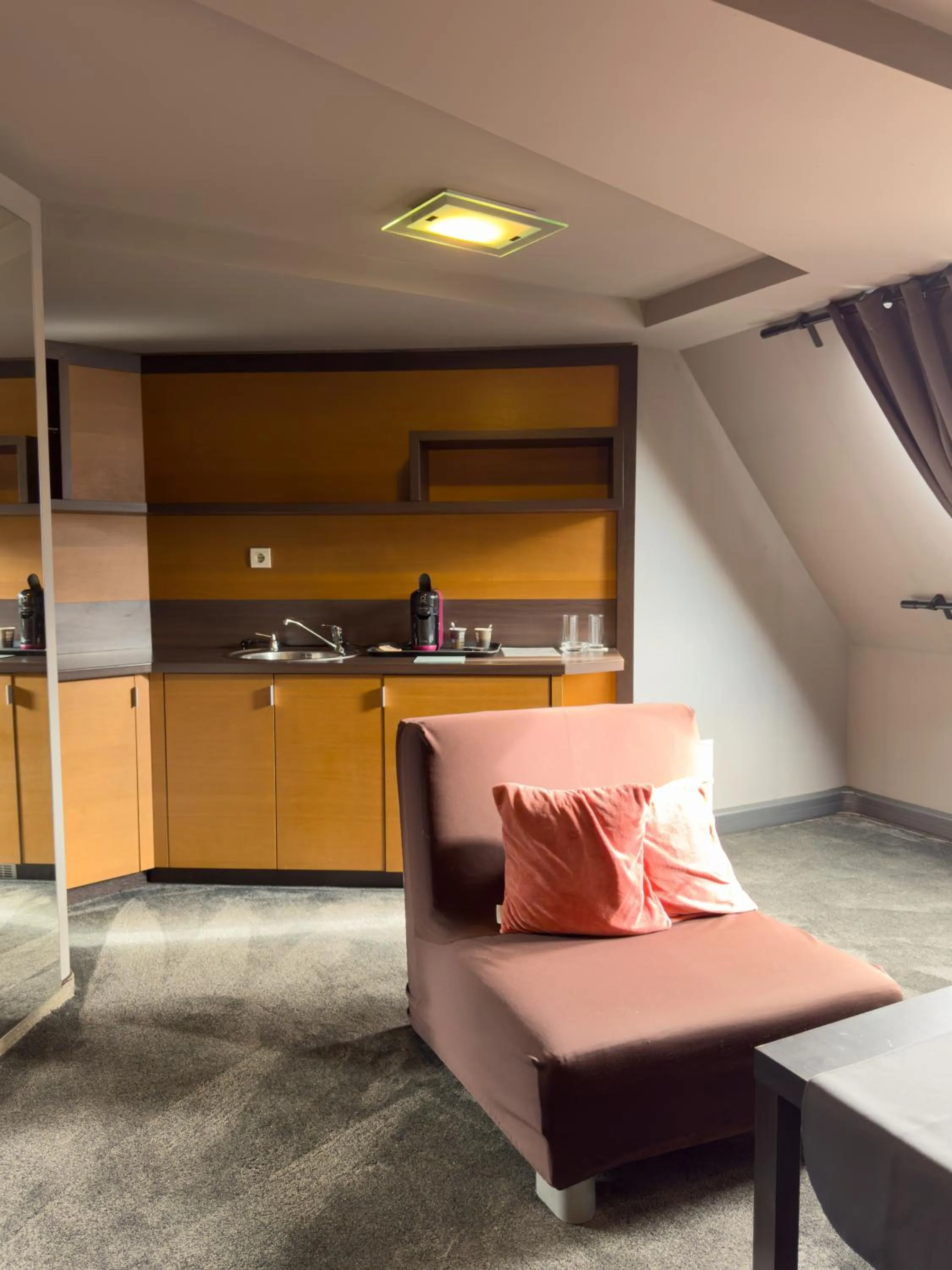 Kitchen or kitchenette in Family Hotel EDI