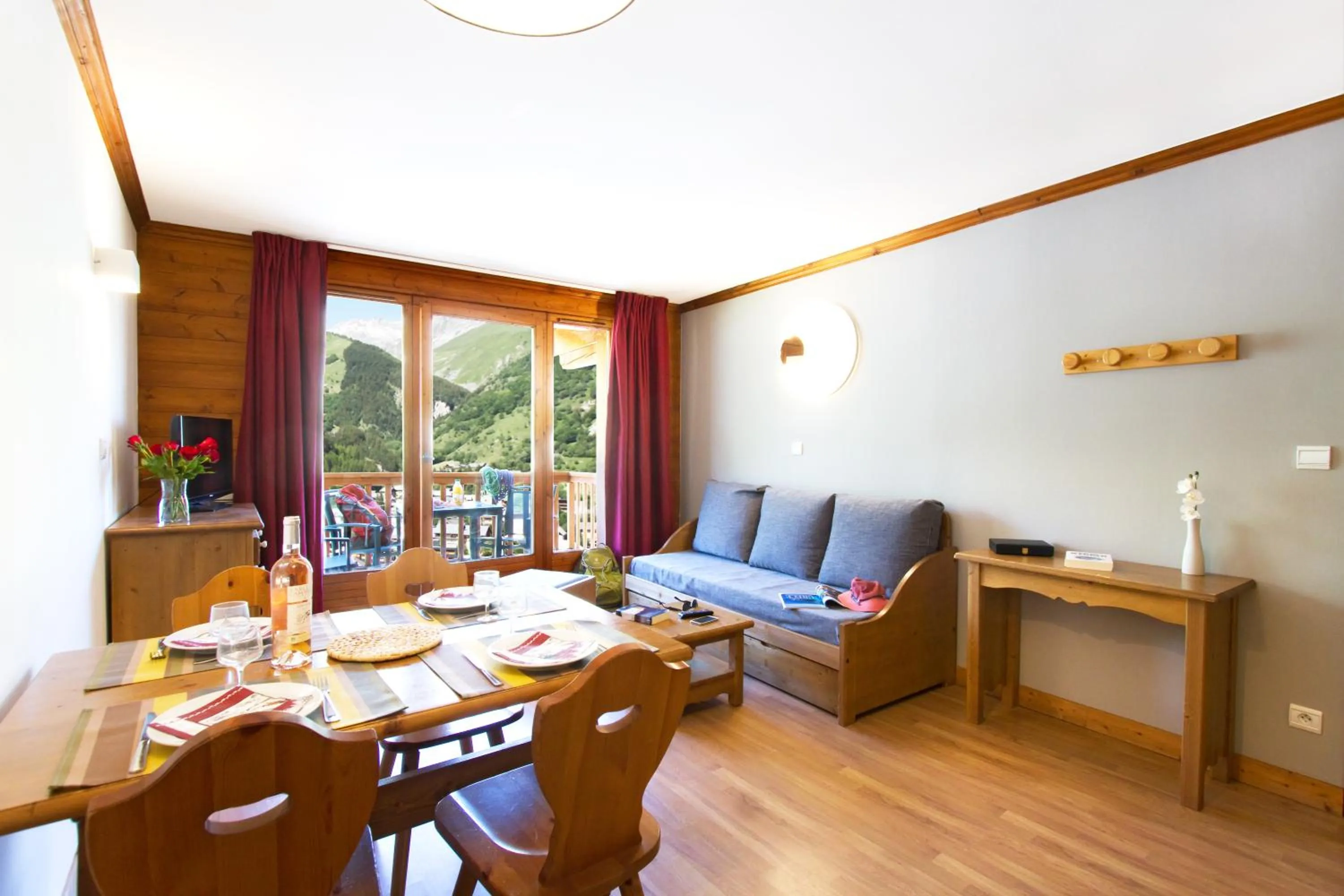 Seating area in Résidence Odalys Le Hameau et les Chalets de la Vallée d'Or