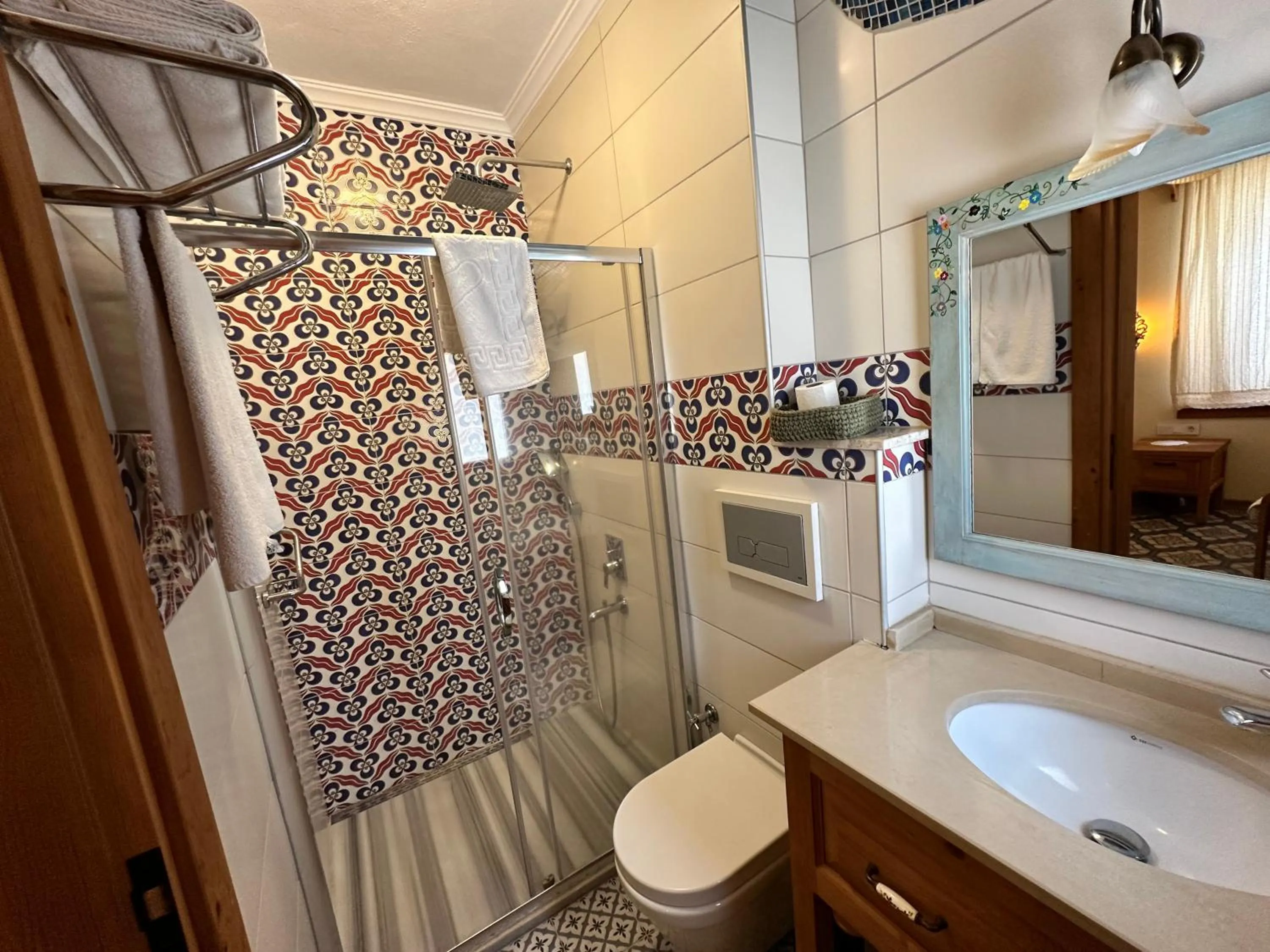 Shower in Eski Datça Otel