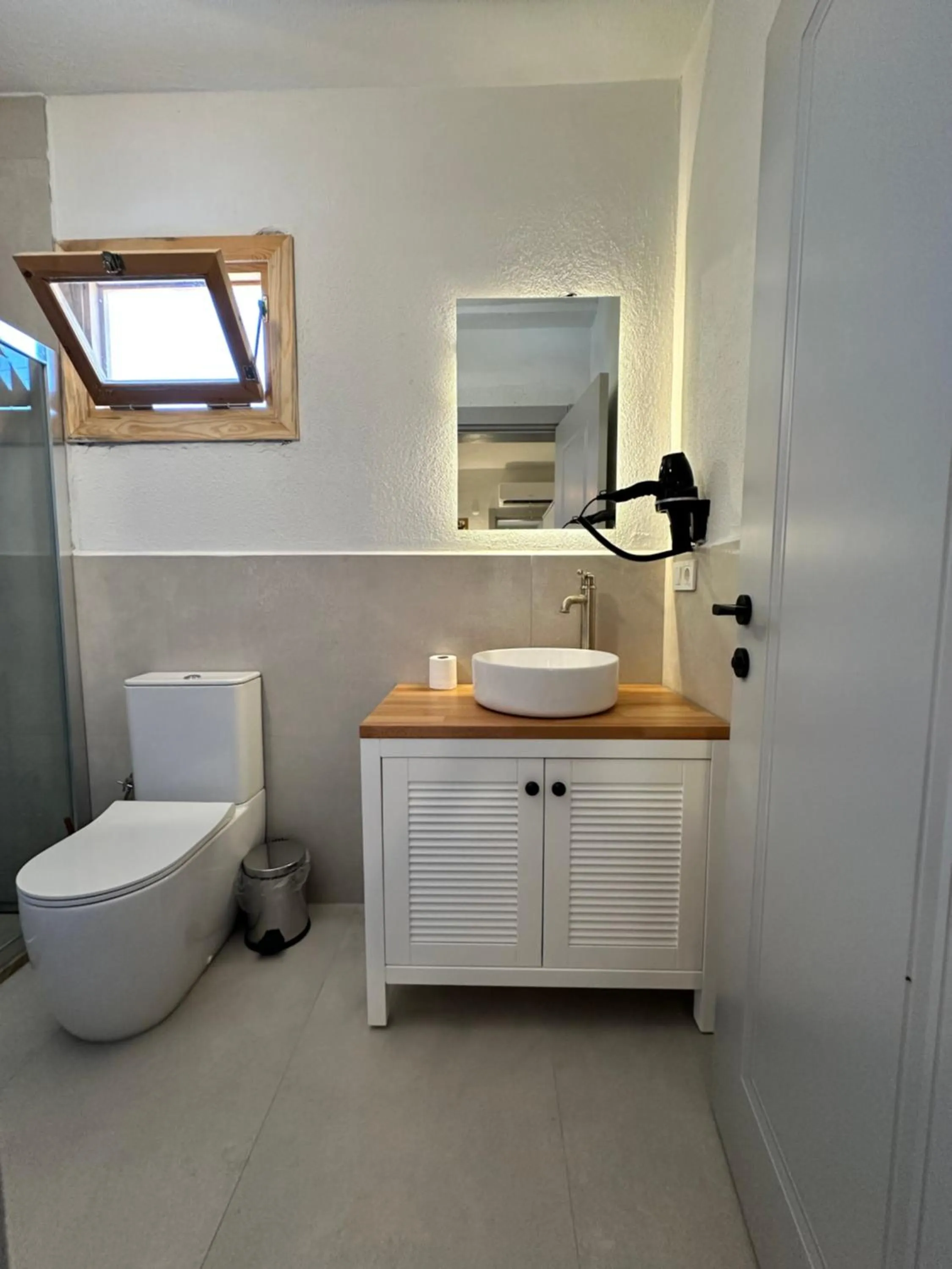 Toilet in Eski Datça Otel