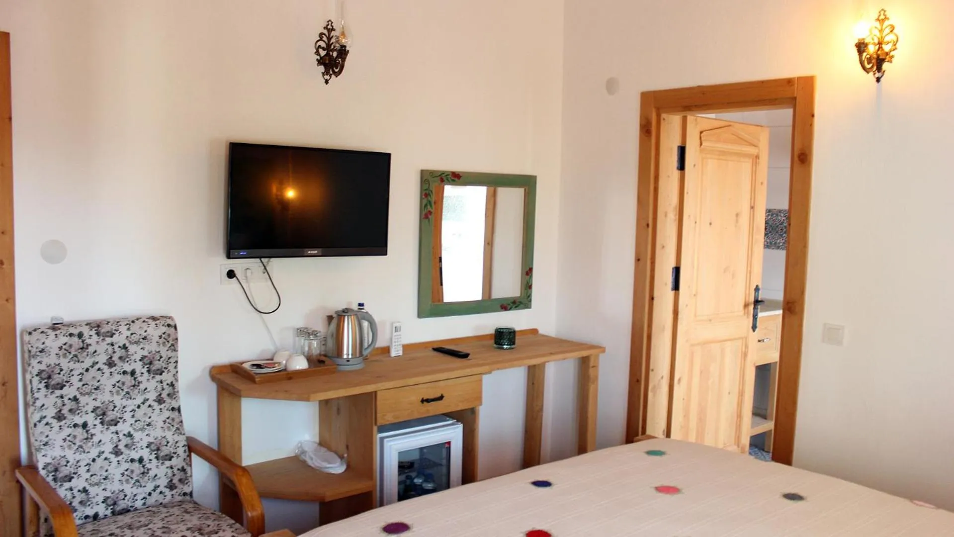 TV and multimedia in Eski Datça Otel