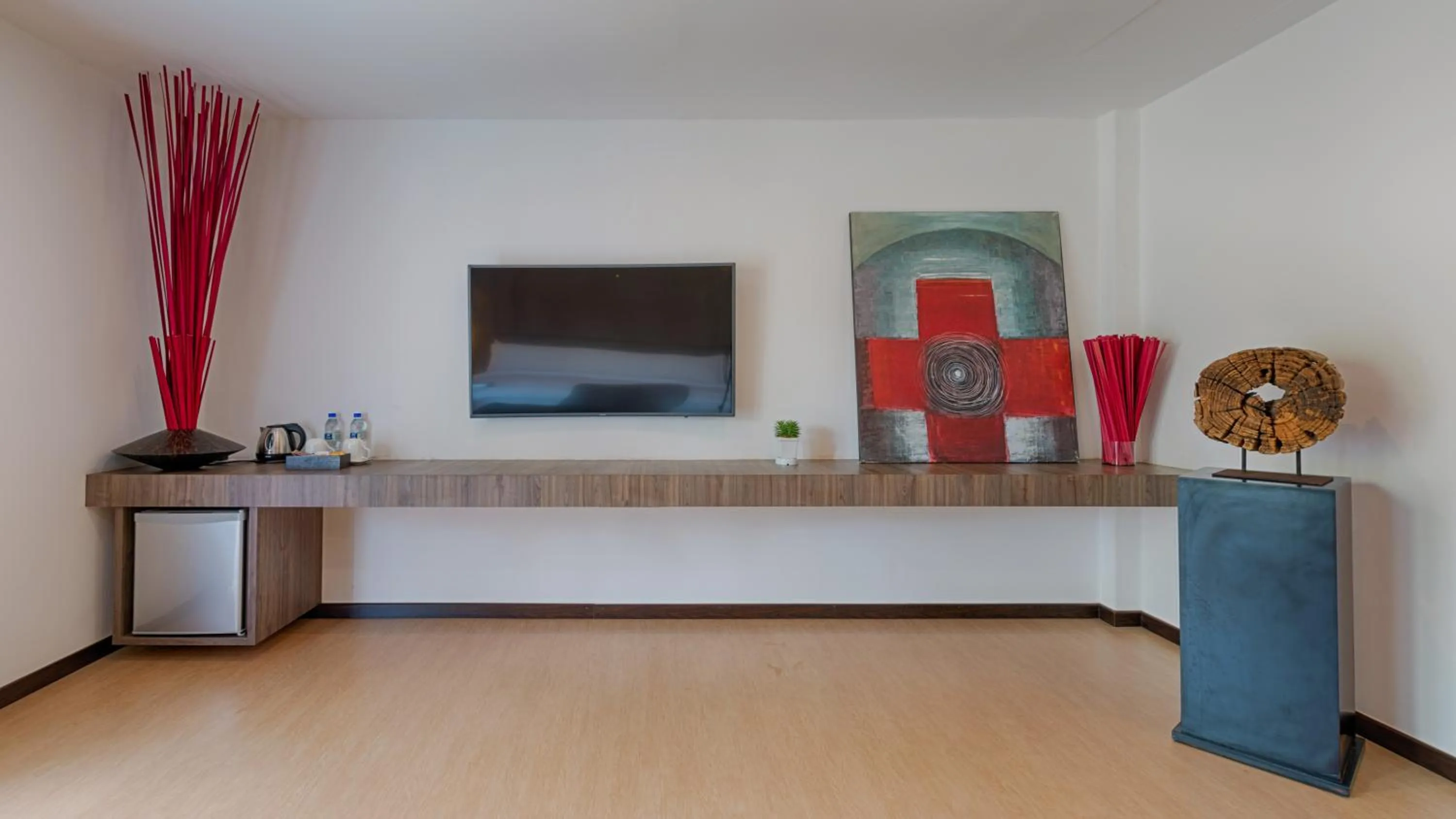 Photo of the whole room in Lot 33 Boutique Hotel