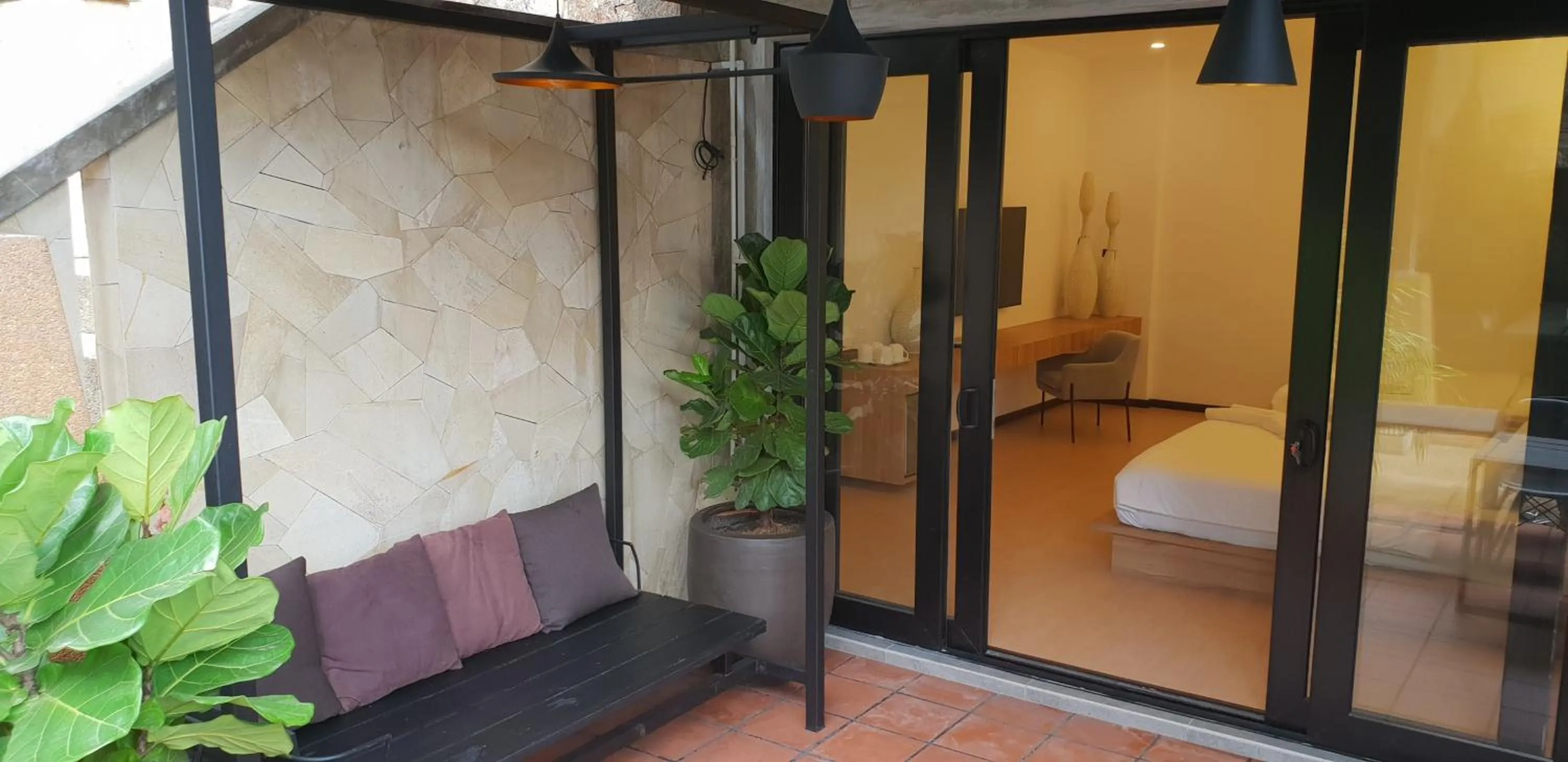 Patio, Bed in Lot 33 Boutique Hotel