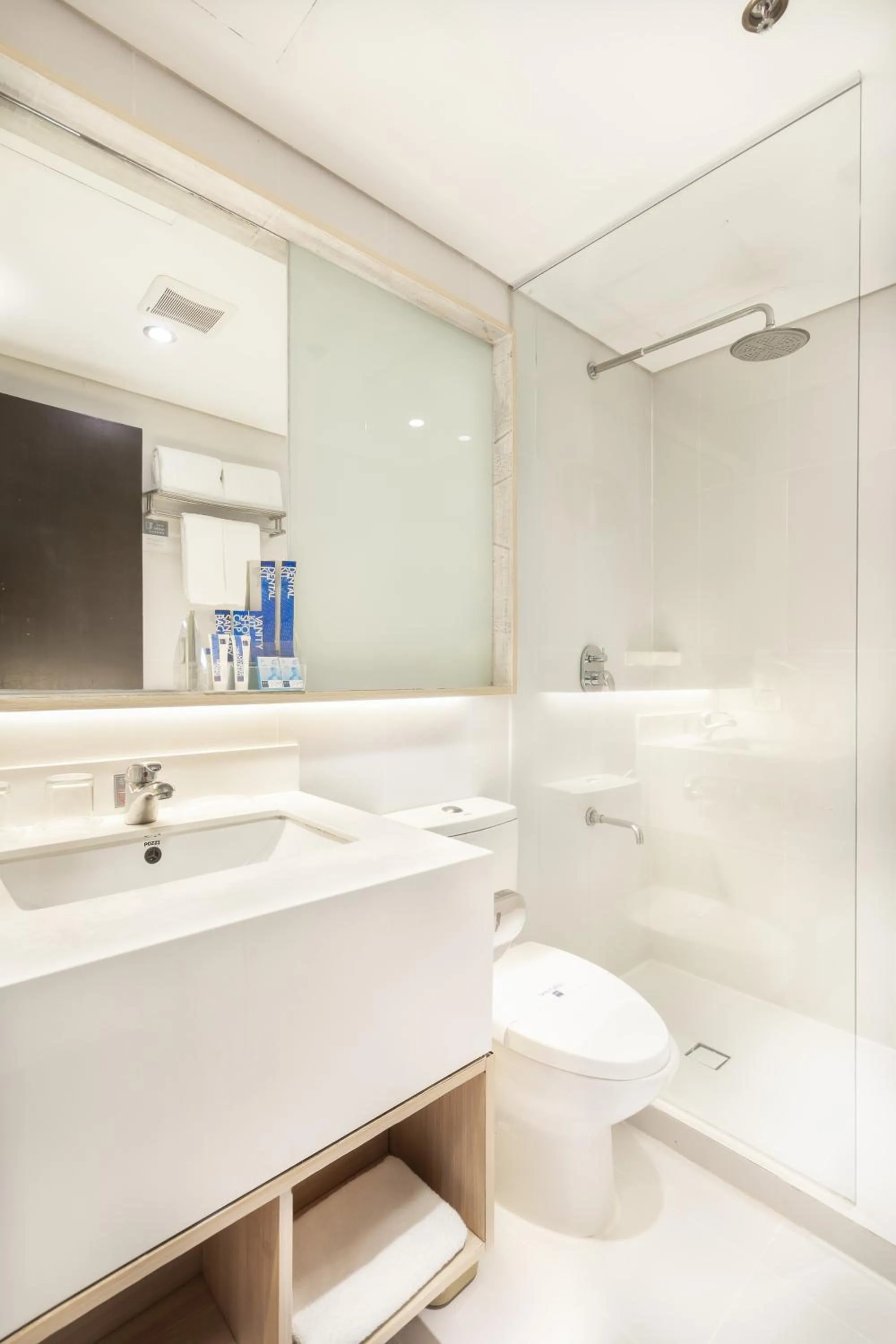 Bathroom in TRYP by Wyndham Mall of Asia Manila