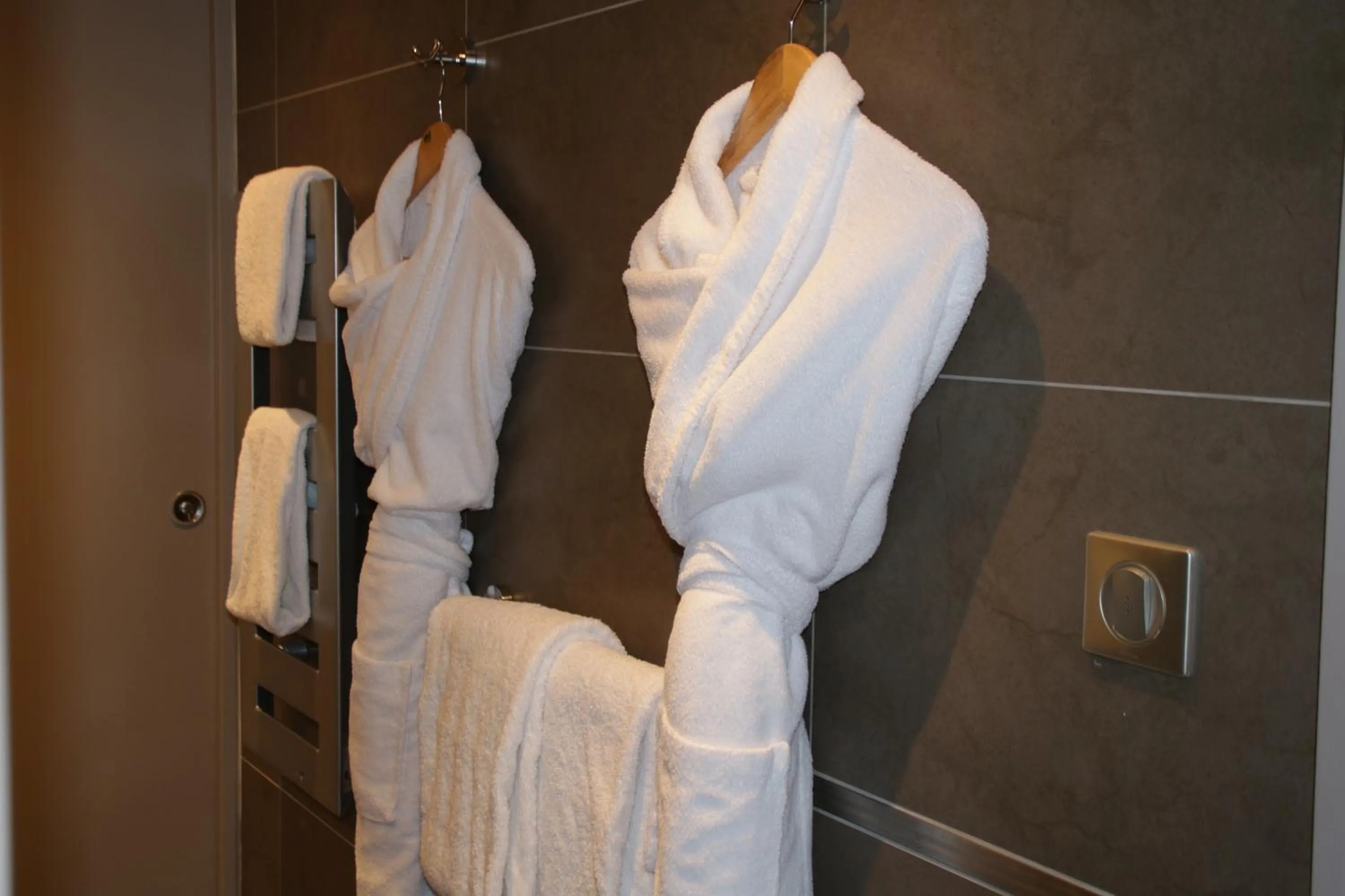 Bathroom in Hotel De France