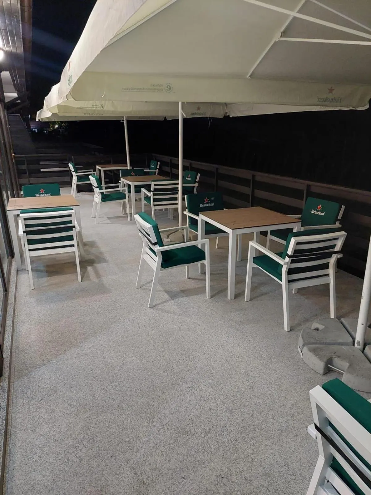 Balcony/Terrace in New Wolf