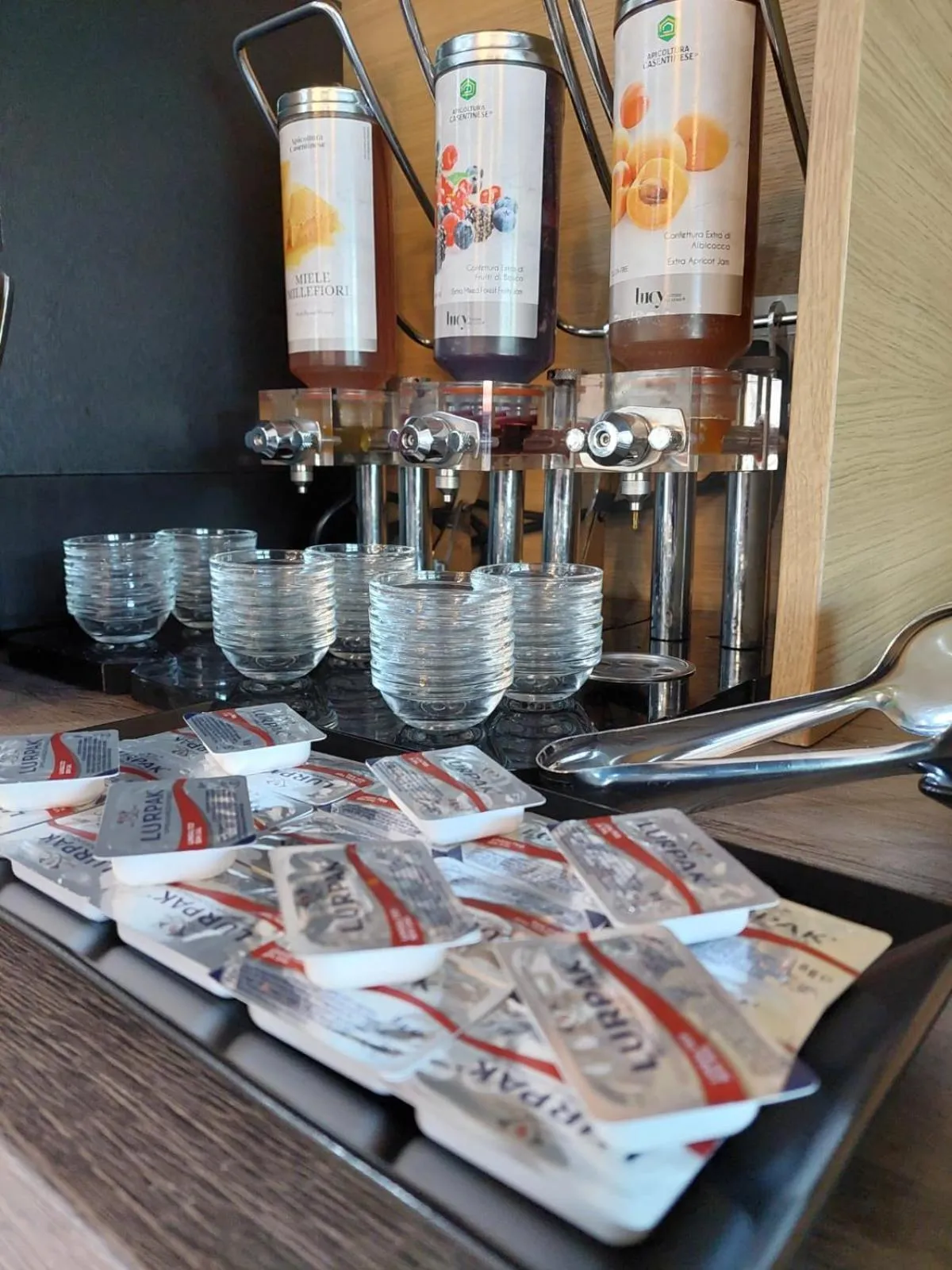 Breakfast in New Wolf