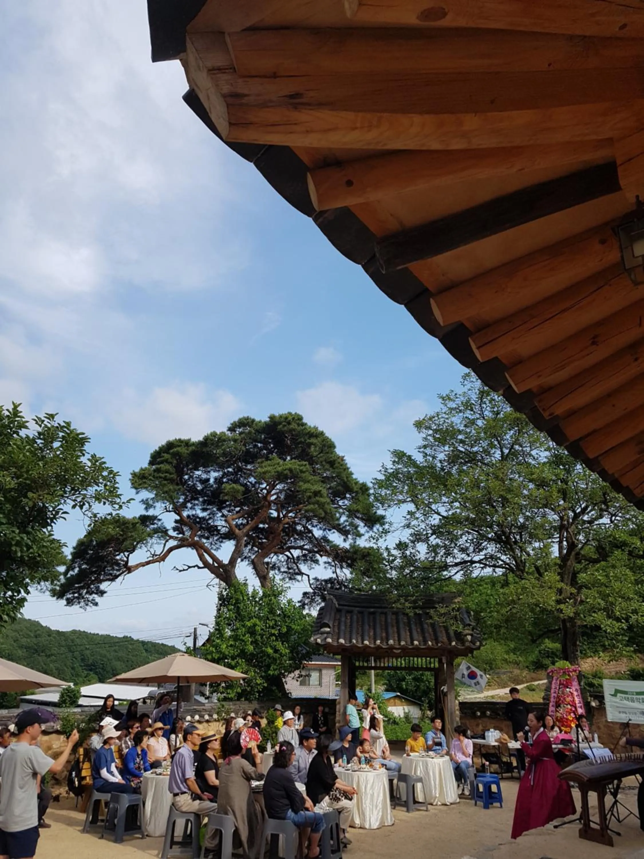 Jukheon Traditional House