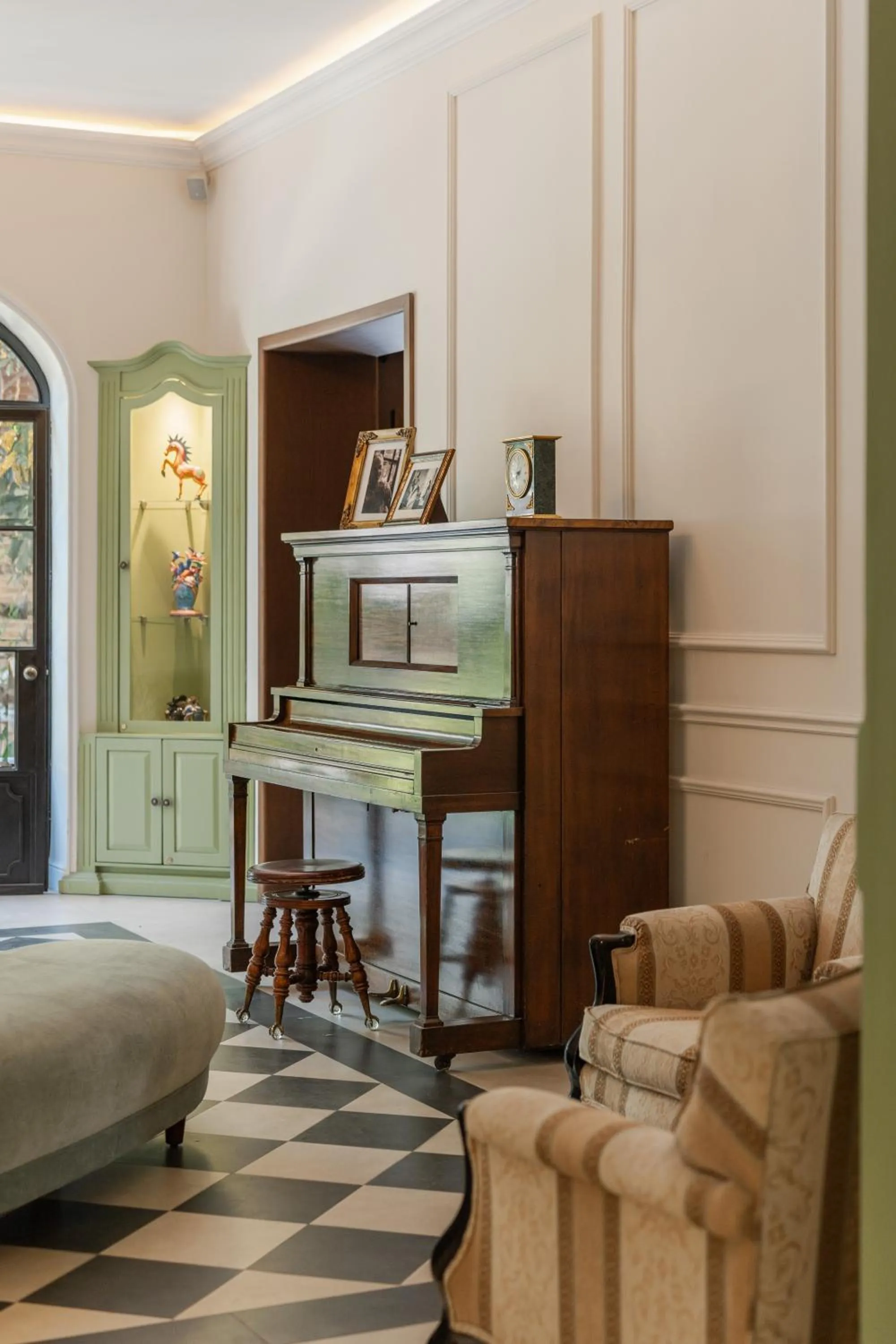 Living room, Bed in Villa Ganz Boutique Hotel