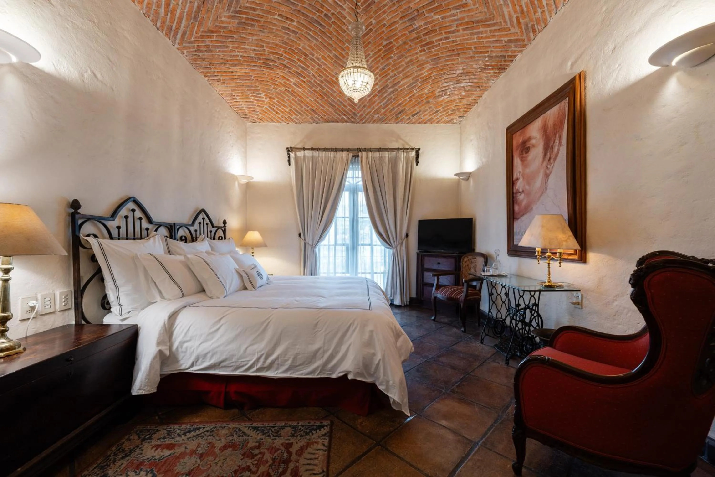 Photo of the whole room, Bed in Villa Ganz Boutique Hotel