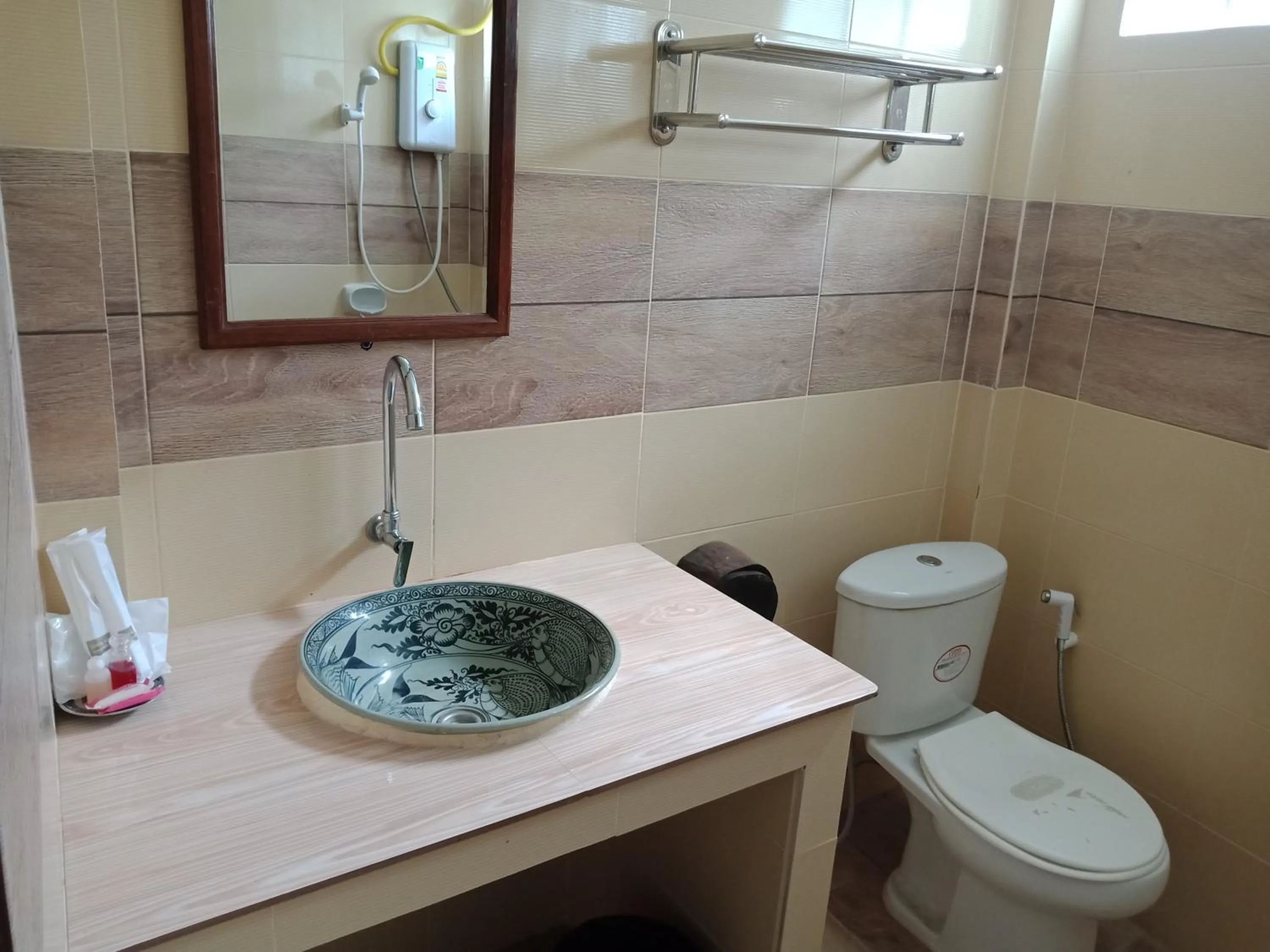 Toilet in Sisatchanalai Heritage Resort