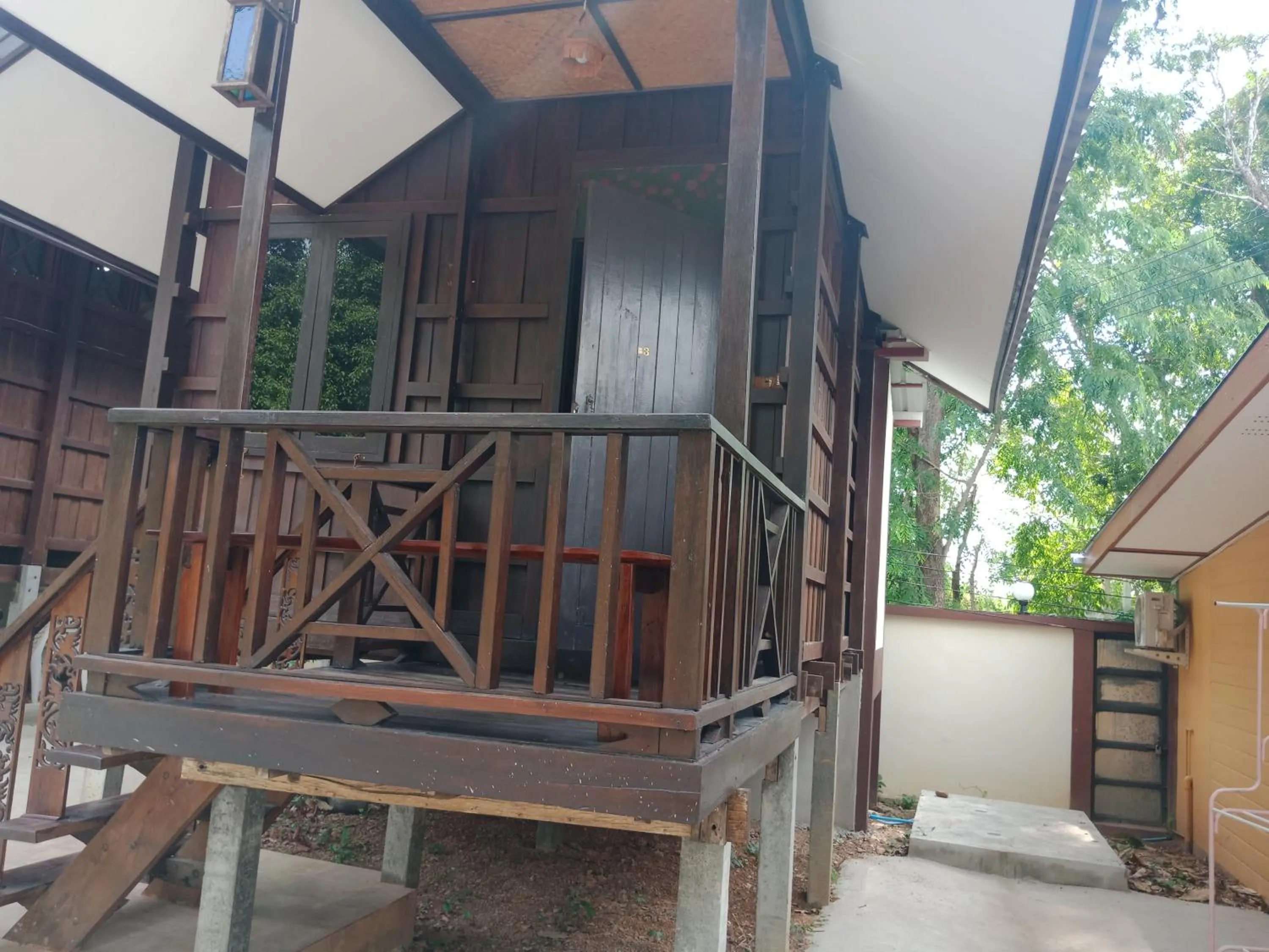 Property building in Sisatchanalai Heritage Resort