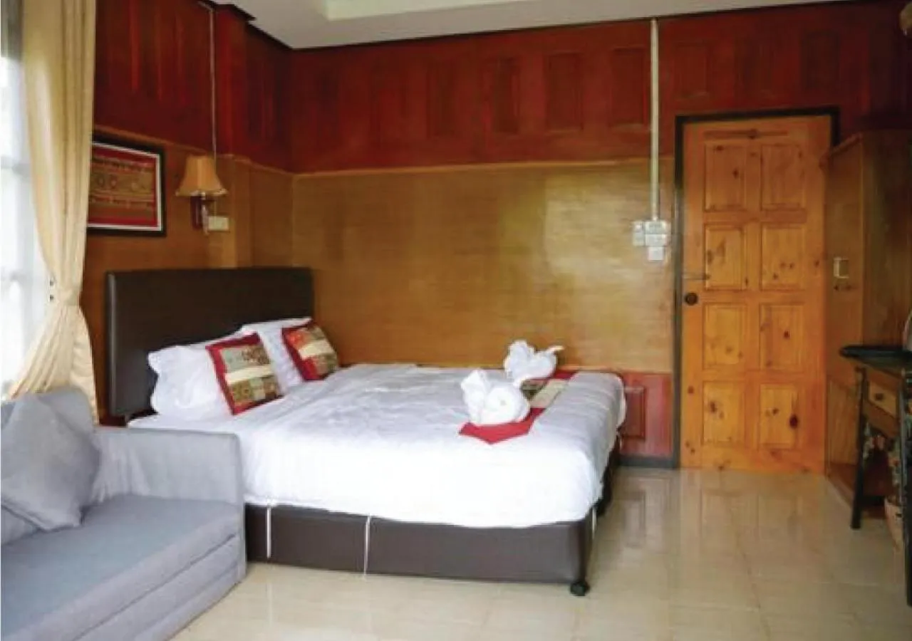 Bedroom, Bed in Sisatchanalai Heritage Resort