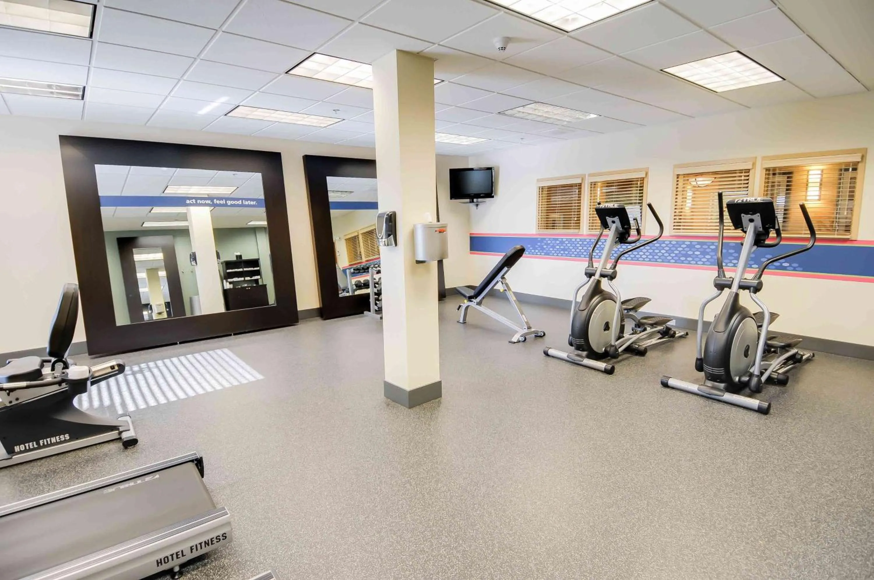 Fitness centre/facilities in Hampton Inn & Suites Pinedale