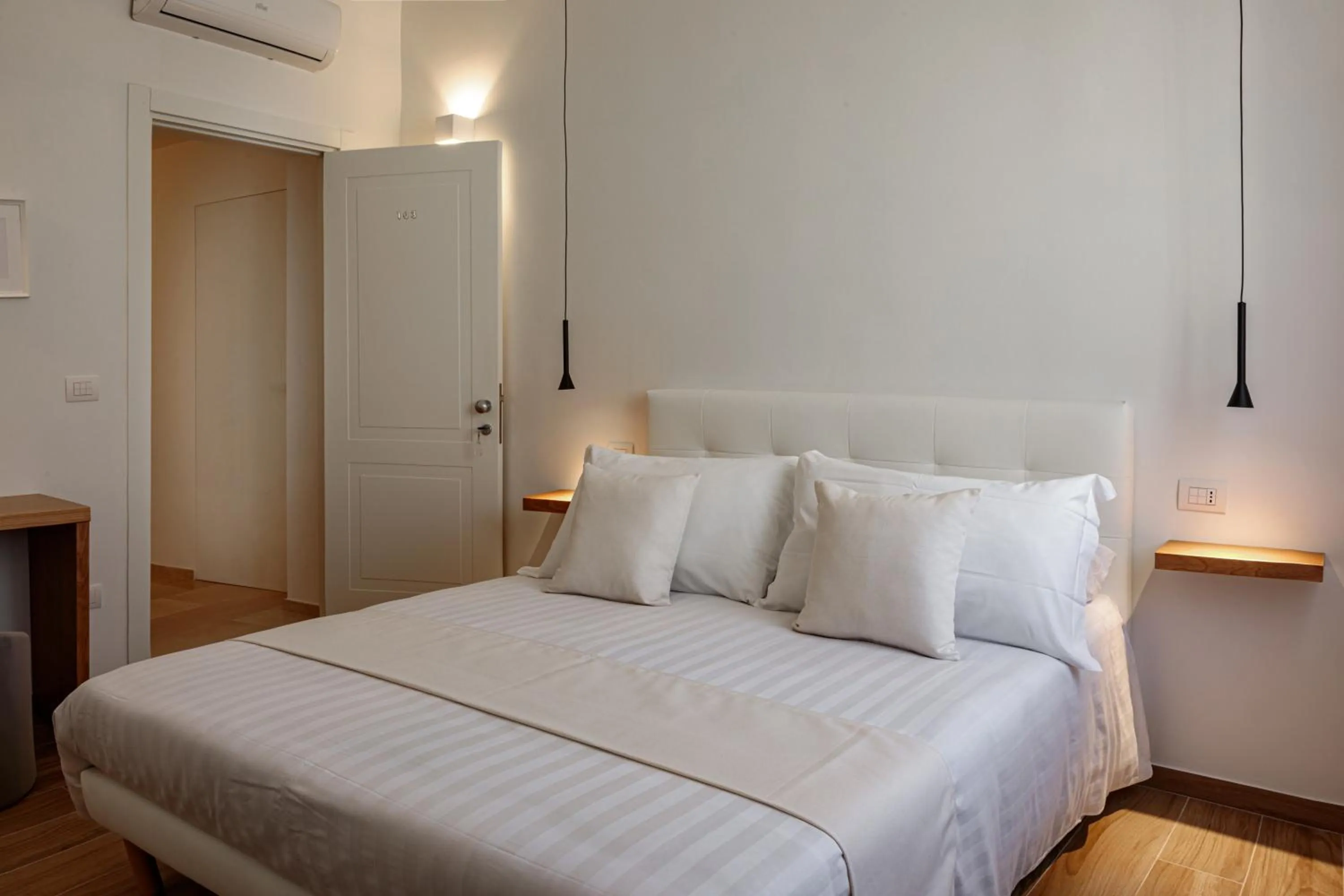 Bed in Blanco B&B - Group Puglia