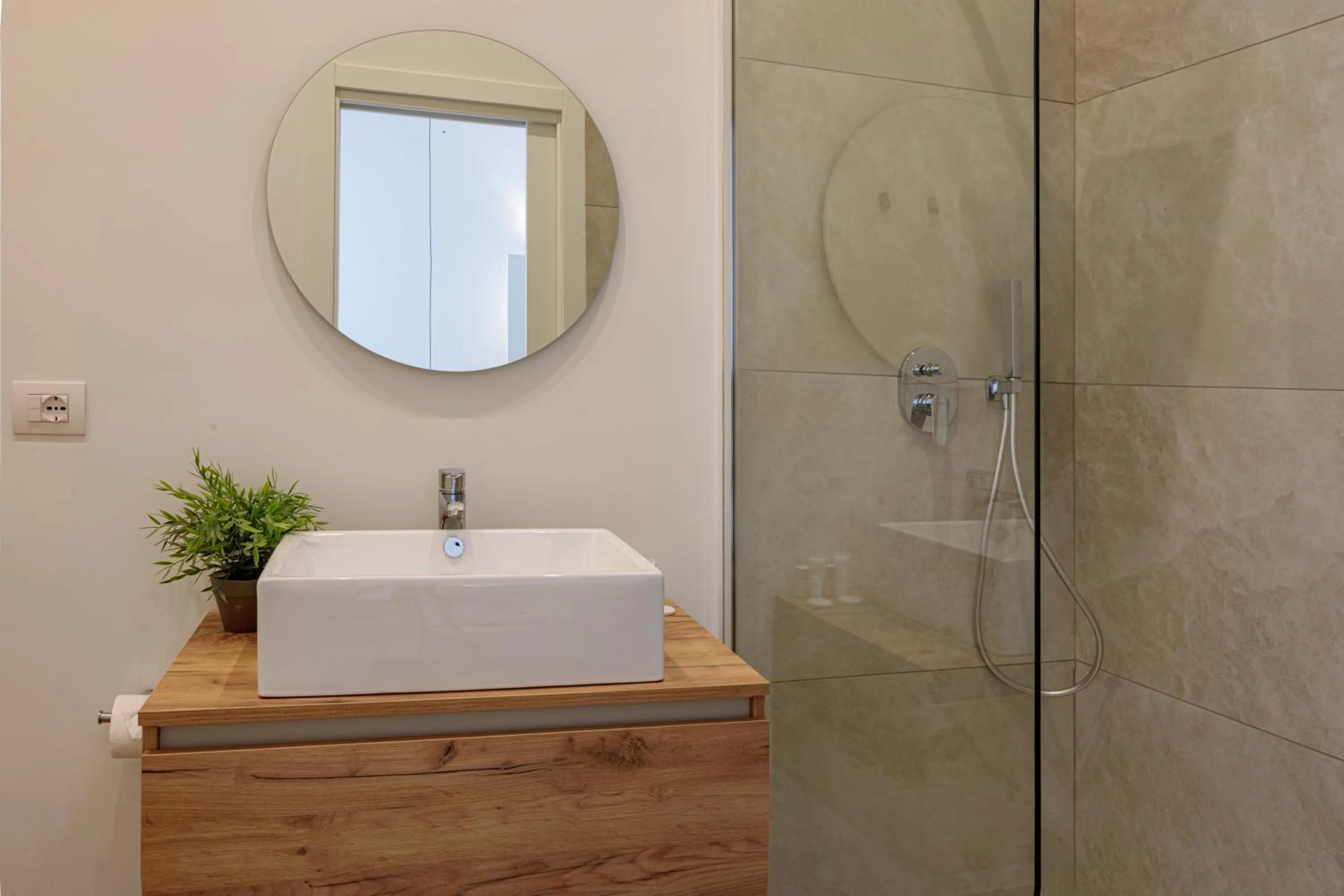 Shower in Blanco B&B - Group Puglia