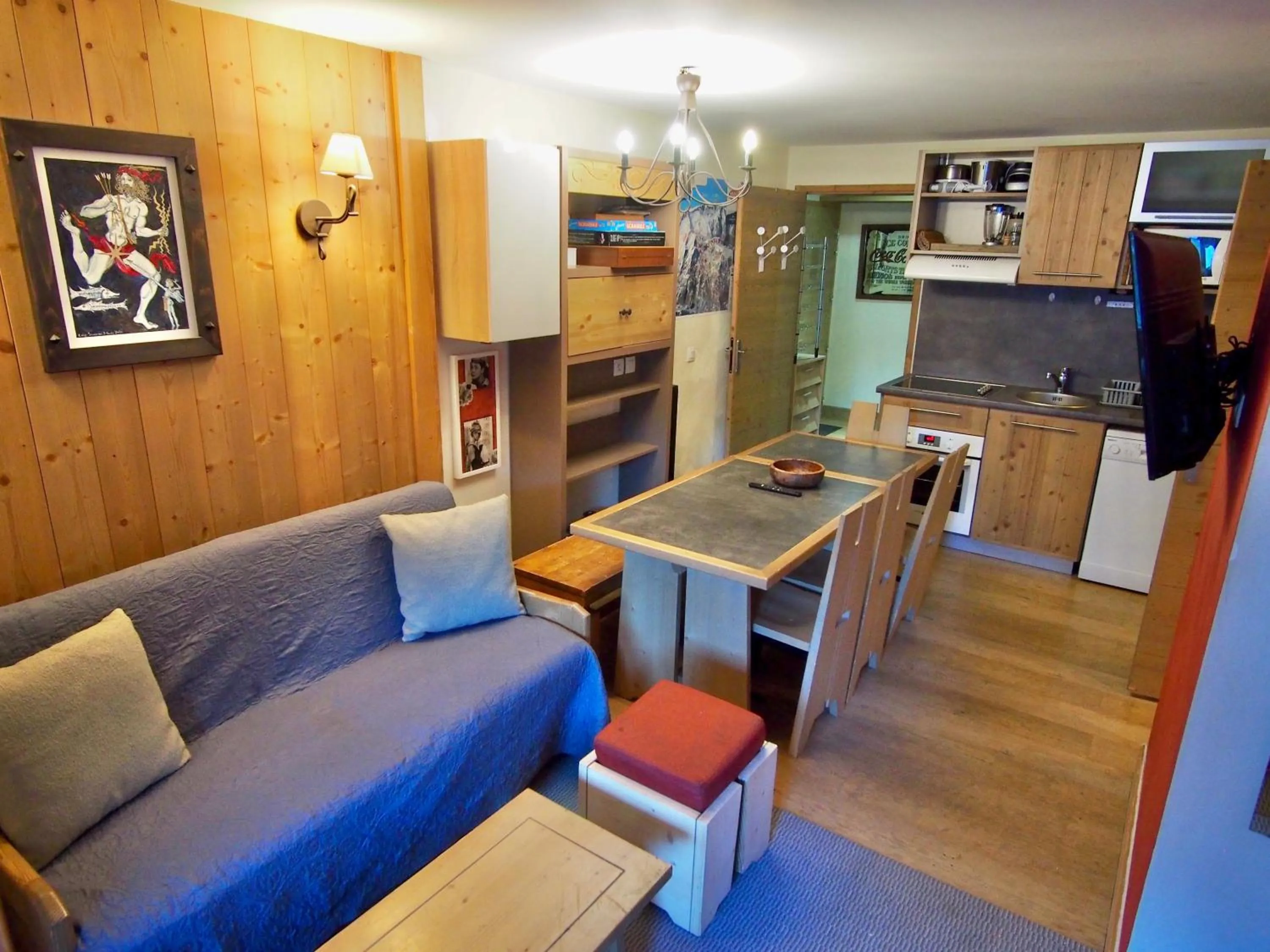 TV and multimedia in RisoulSki Antarès - Piscine et Sauna