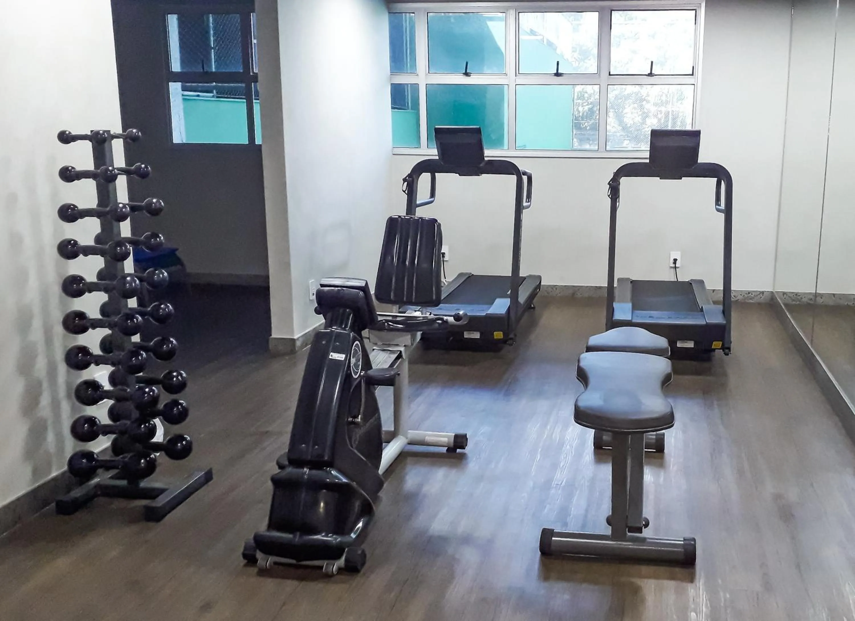 Fitness centre/facilities in San Diego Suites Ipatinga