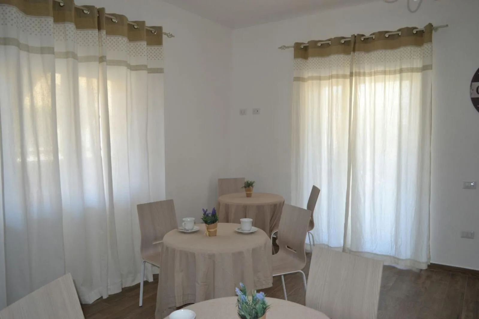 Communal lounge/ TV room in Etesia